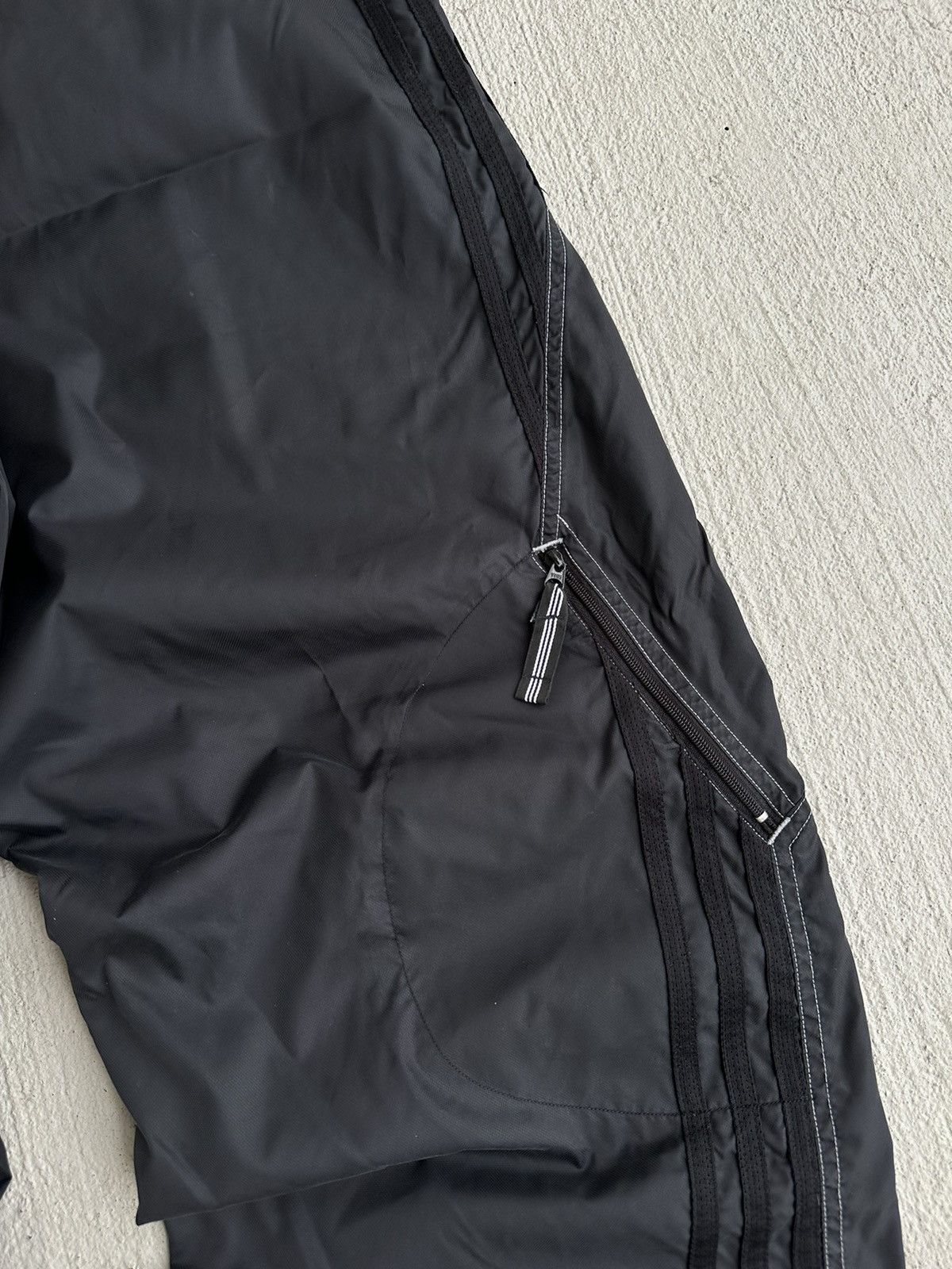 Adidas × Vintage Vintage Adidas Sweatpants Size US 32 / EU 48 - 4 Thumbnail