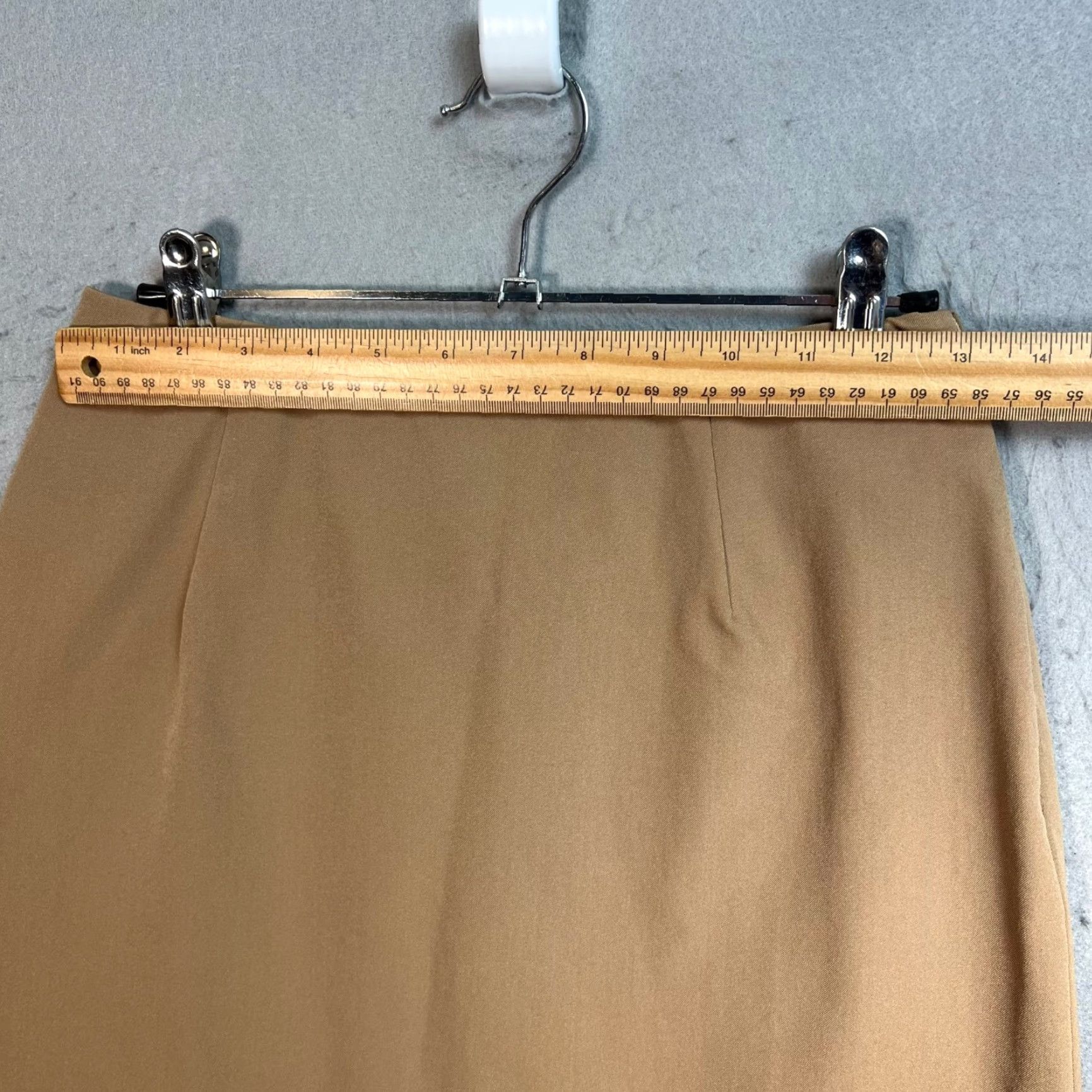 Theory Theory Skirt Womens Small Beige Mini Back Zip Closure - Adult Womens Small Beige Mini Skirt Theory Back Zip Closure Size 28" / US 6 / IT 42 - 4 Thumbnail