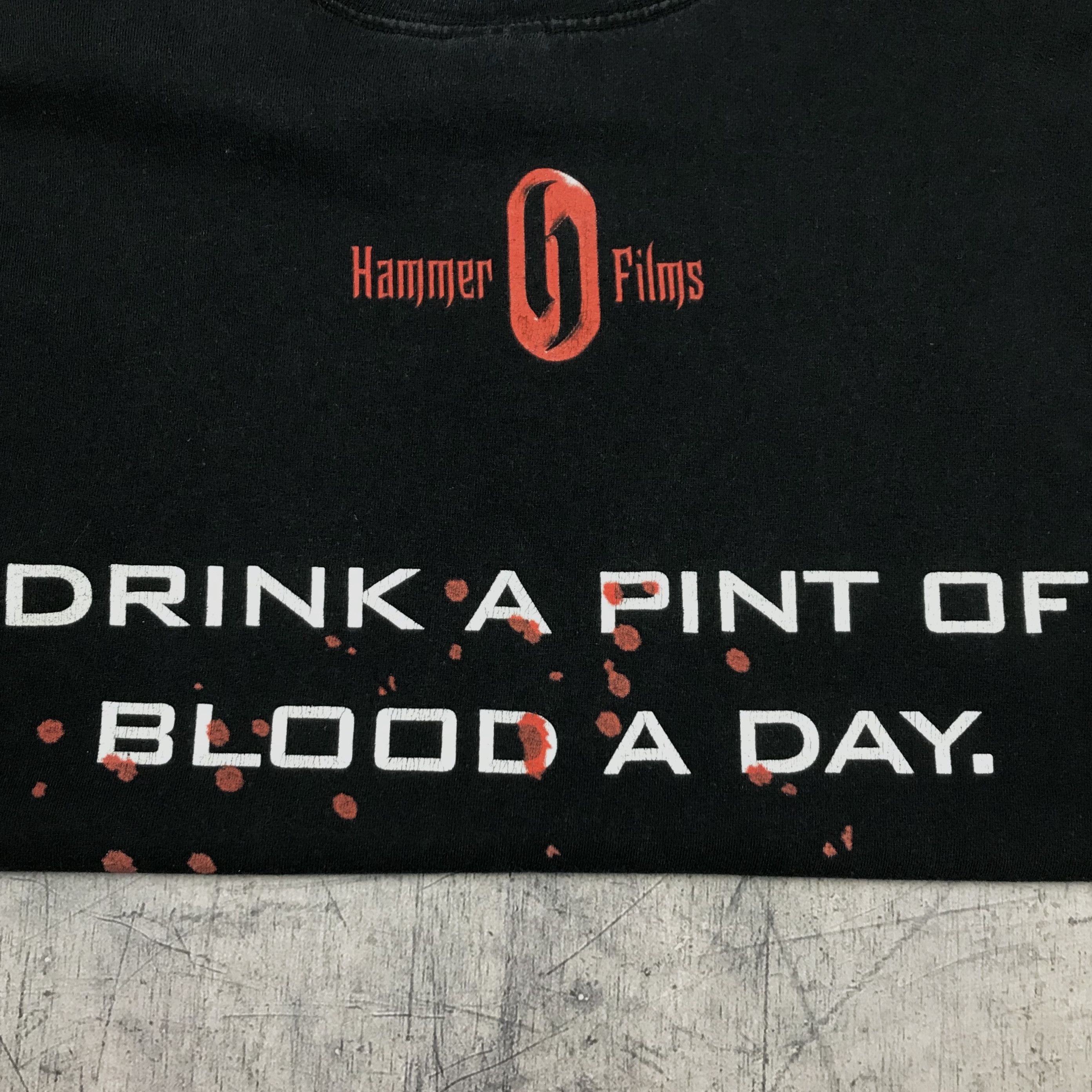 Expert Horror 2005 Taste The Blood of Dracula Hammer Vampire Tee Size US L / EU 52-54 / 3 - 7 Thumbnail