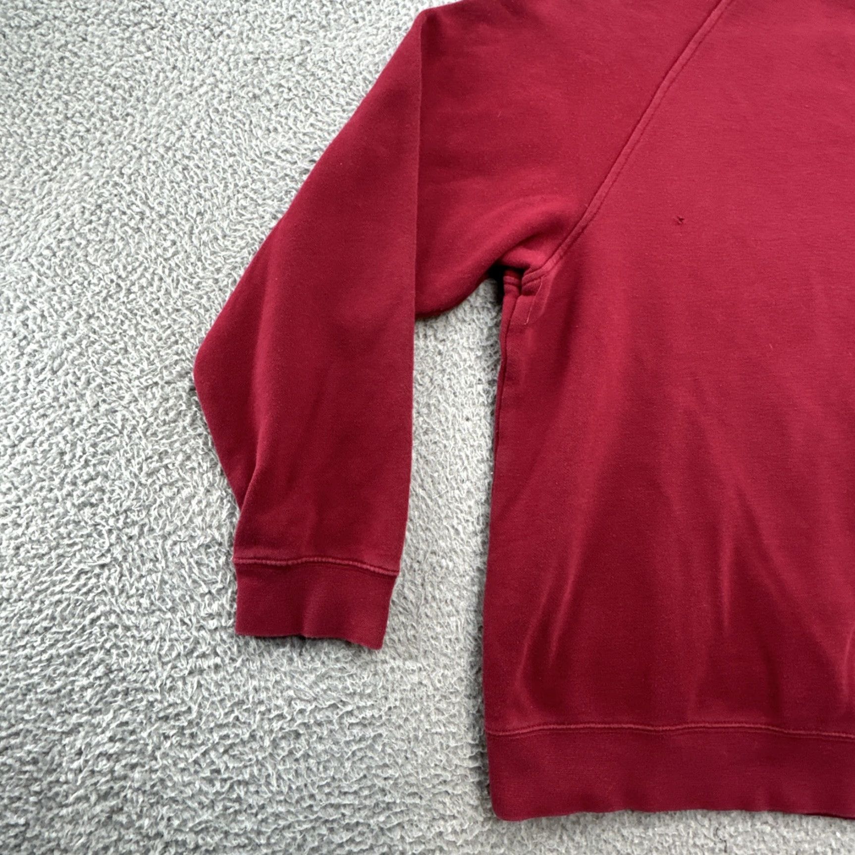Nike VINTAGE Nike Sweatshirt Crewneck XL Beige Red Logo Embroidered 90s City College USA Mens Sweatshirt Size US L / EU 52-54 / 3 - 5 Thumbnail