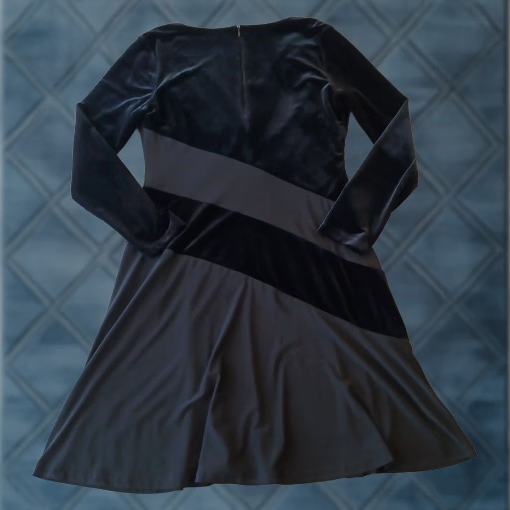 Ralph Lauren Lauren Ralph Lauren Dress Size 14 Black Knee Length Long Sleeve Velour V Neck Womens Size XL / US 12-14 / IT 48-50 - 1 Thumbnail