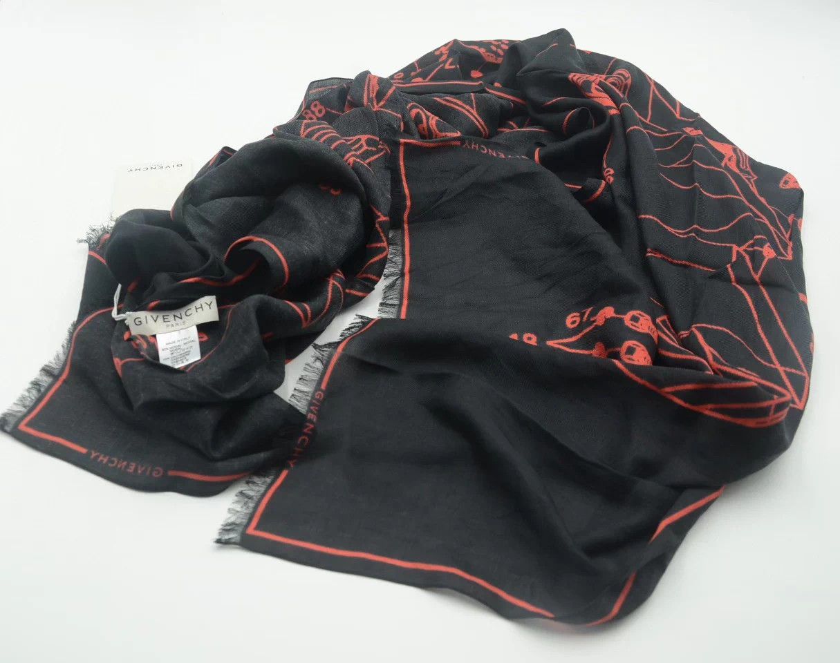 Givenchy Givenchy Double Sided Black White Gradient Wool Silk Scarf Size ONE SIZE - 6 Thumbnail