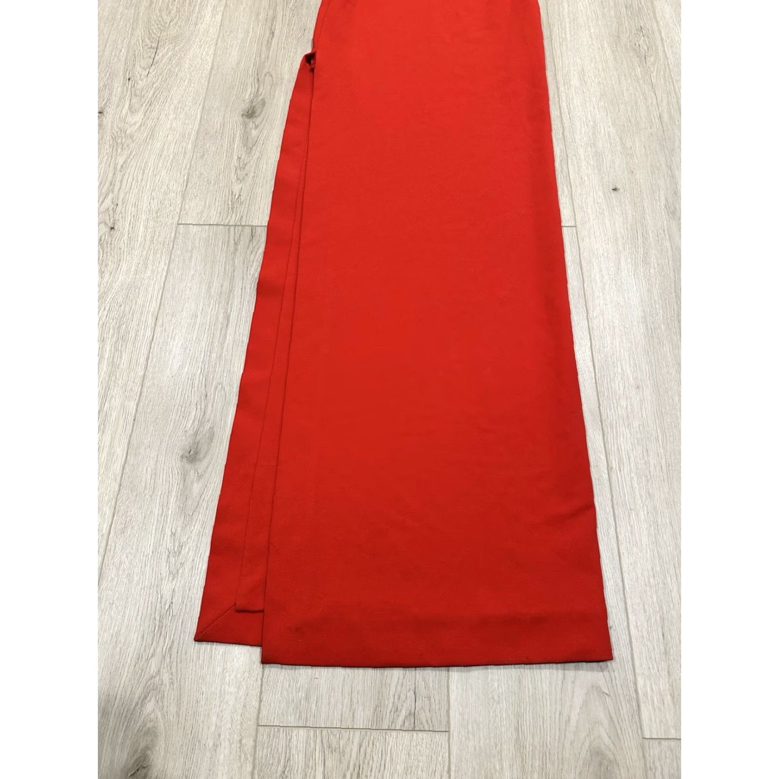 Solace London NWT Solace London Mille Crepe Gown Red 0US/4UK Ball Gown Short Sleeve Asym Neckline Women's Dress Long 95% Polyester 5% Elastane Size XS / US 0-2 / IT 36-38 - 2 Thumbnail