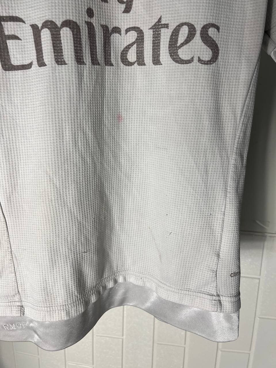 Adidas VINTAGE ADIDAS FC REAL MADRID SPAIN RETRO SOCCER JERSEY Y2K Size US S / EU 44-46 / 1 - 8 Thumbnail