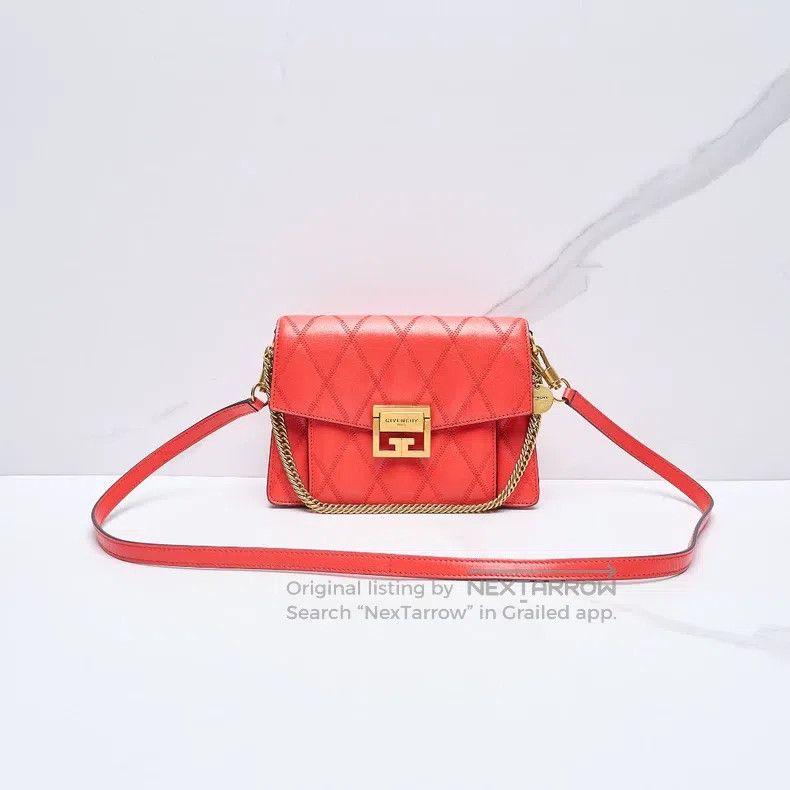 Givenchy Givenchy Lady GV3 Chain Link Bag with Stitching Size ONE SIZE - 1 Thumbnail