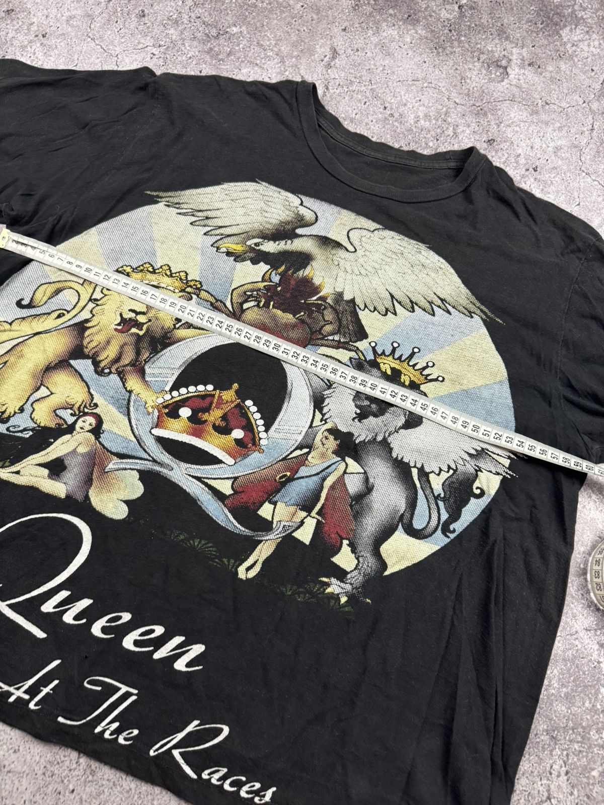 Vintage Queen A Day At The Races Music Band T-shirt Men Adult Short Size US L / EU 52-54 / 3 - 6 Thumbnail