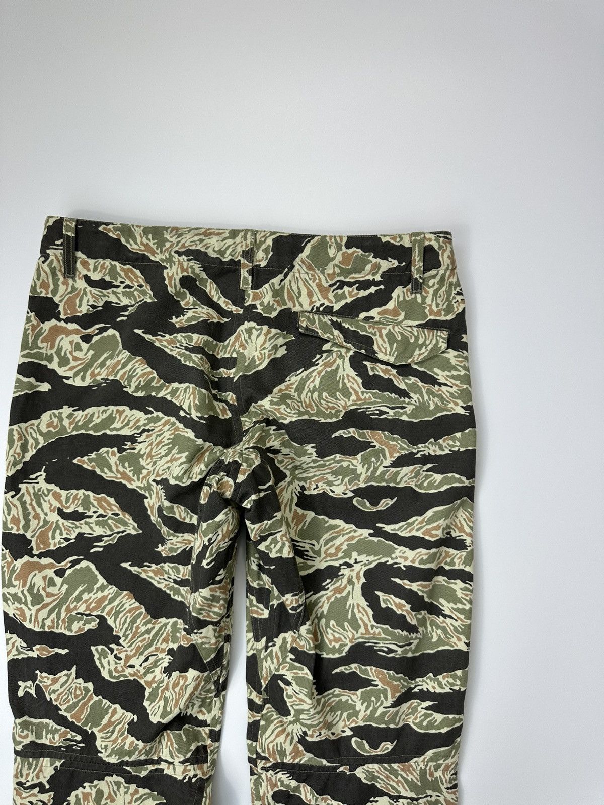 Maharishi Maharishi Camo Chino Pants Military Design Size US 33 - 12 Thumbnail
