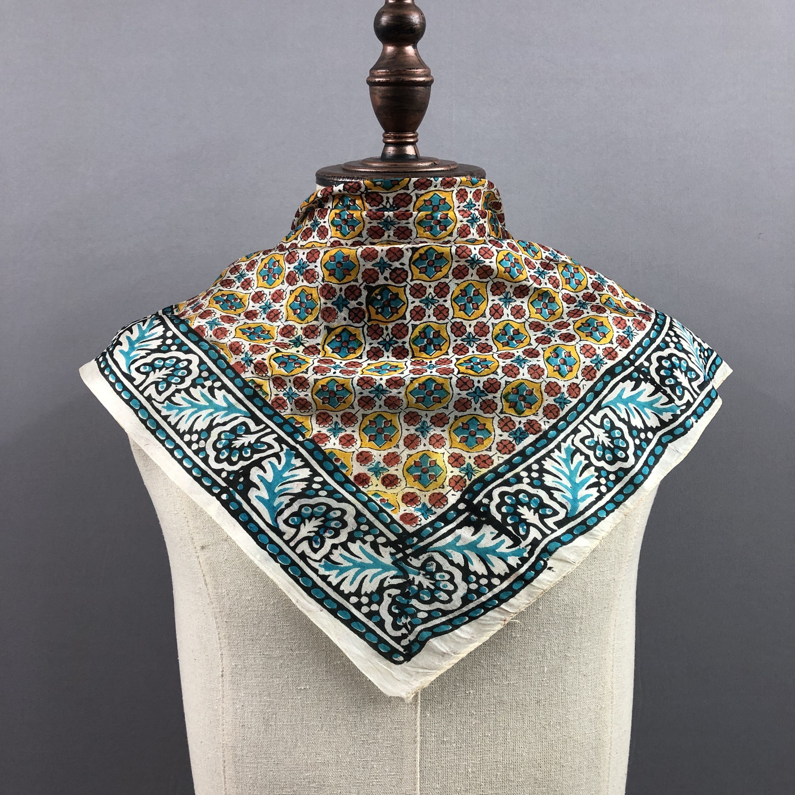 Japanese Brand Vintage Batik Paisley Square Scarf Twill Wraps Scarves Size ONE SIZE - 2 Thumbnail