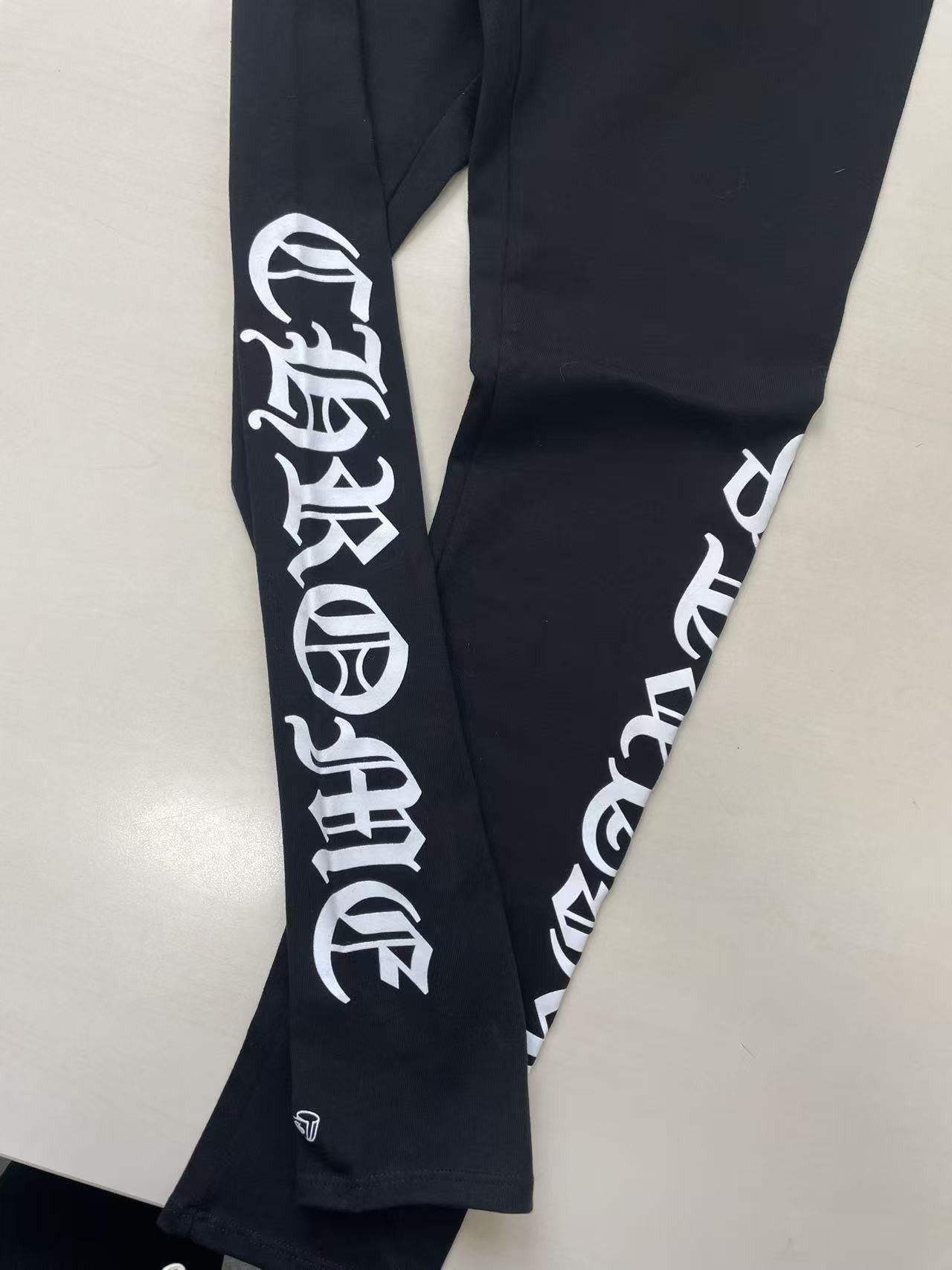Chrome Hearts Chrome Hearts Horseshoe Logo Spellout Black Leggings Size 24" / US 00 / IT 34 - 5 Thumbnail