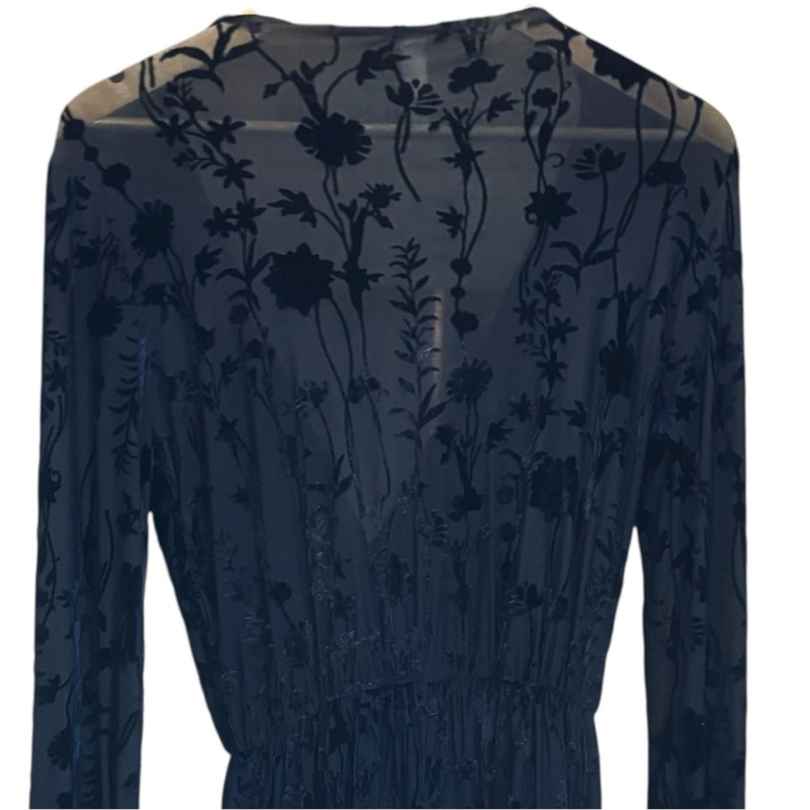 Designer Peppermint. Navy Blue Velvet Burnout Romper. Size Small. Size 28" / US 6 / IT 42 - 8 Thumbnail
