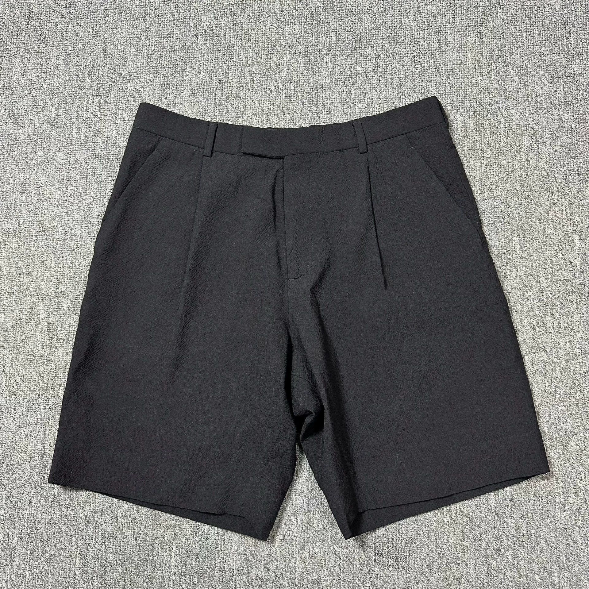 Dior Dior Black Seersucker Wool Shorts Size 46 Size US 30 / EU 46 - 1 Thumbnail