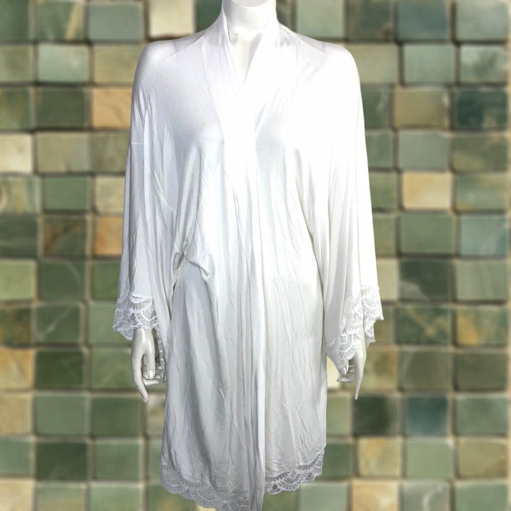 Eberjey Eberjey XL Lace Trim Wrap Robe Lightweight Belted White MINT HRJ Size ONE SIZE - 1 Thumbnail
