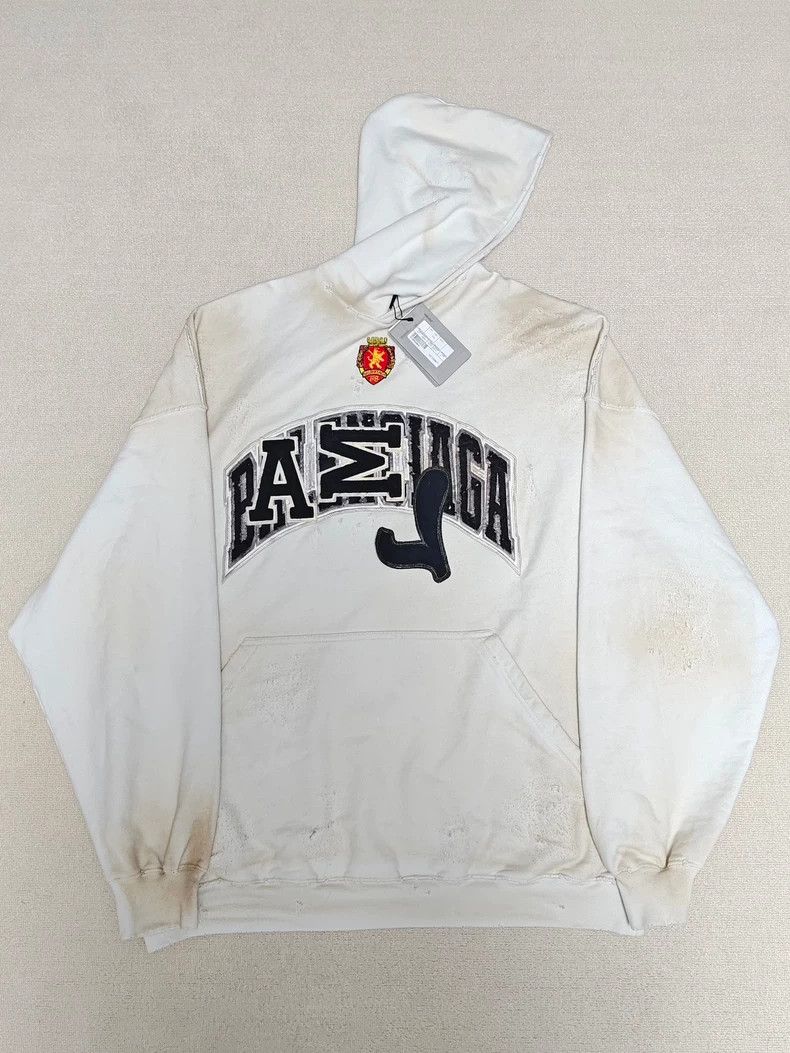 Balenciaga Balenciaga Manchester United Hoodie with Distressed Design Size US M / EU 48-50 / 2 - 1 Thumbnail