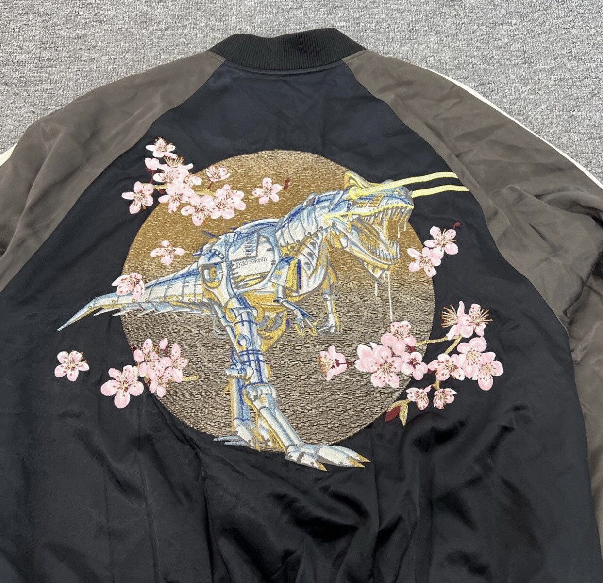 Dior Dior Kongshan Jilian Famous Tyrannosaurus Baseball Jacket Size US M / EU 48-50 / 2 - 3 Thumbnail