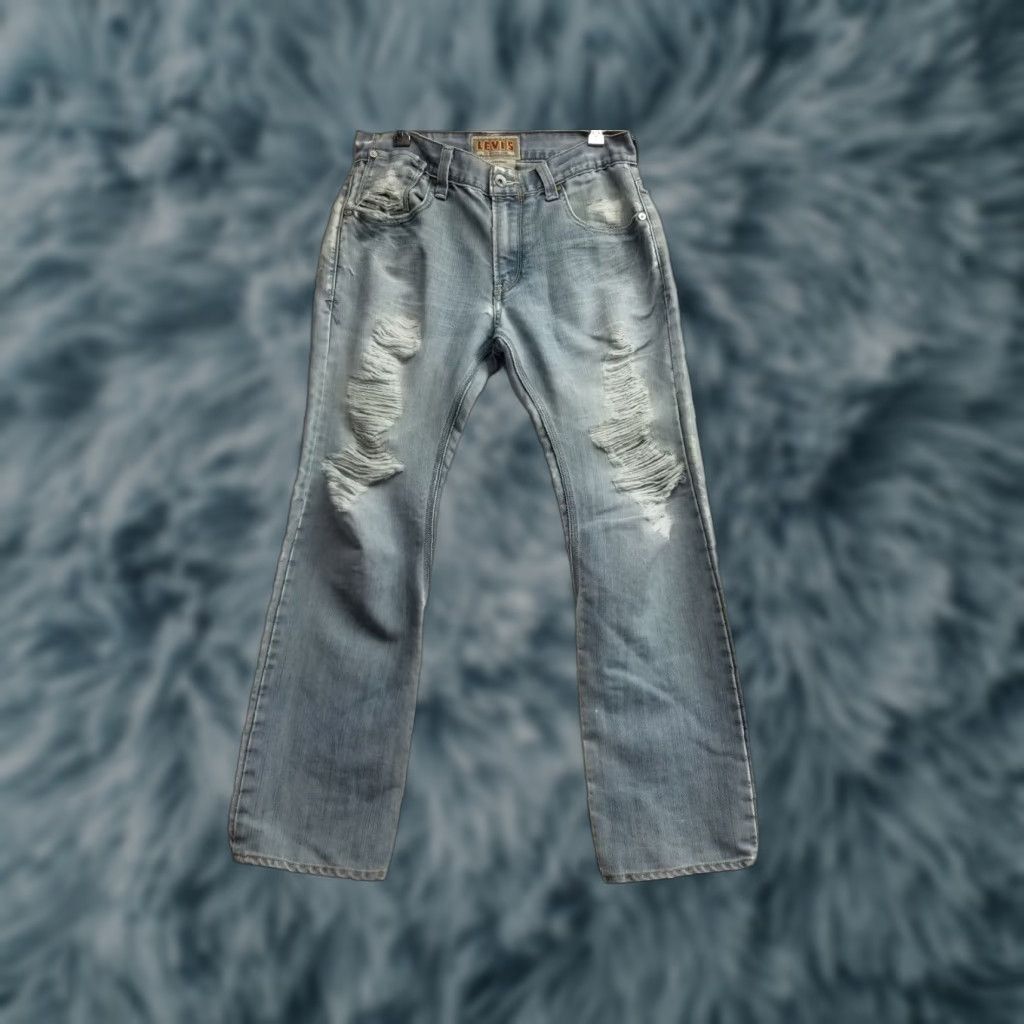 Levi's Levi's Jeans Slim 32x30 Blue Denim 514 Straight 5-Pocket 32 Regular Mens Casual Distressed Jeans Size US 32 / EU 48 - 1 Thumbnail