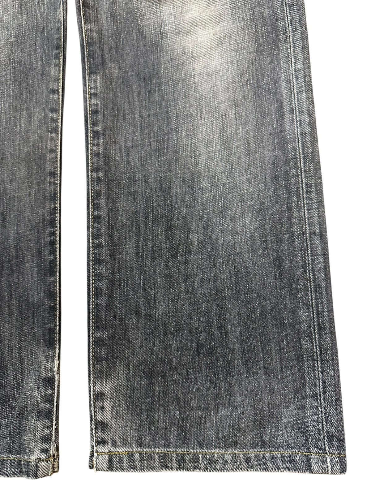 Uniqlo Vintage Japanese Uniqlo Faded Wash Style Loose Jeans Size US 32 / EU 48 - 8 Thumbnail