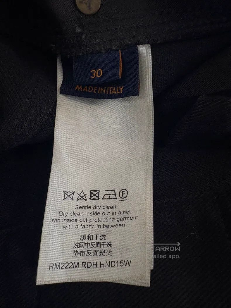 Louis Vuitton Louis Vuitton Back pocket graffiti logo jeans Size US 30 / EU 46 - 4 Thumbnail
