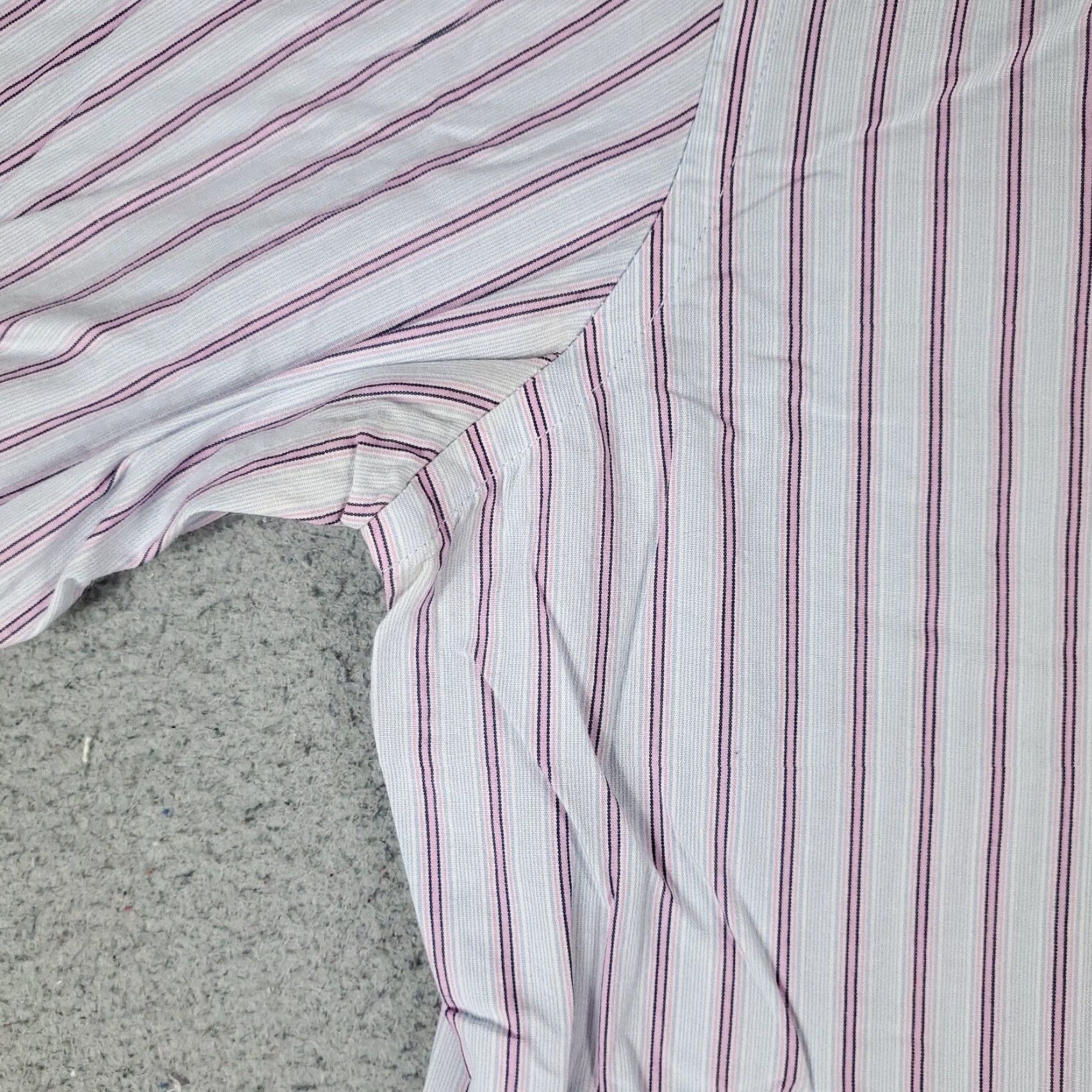 Banana Republic Banana Republic Shirt Mens Medium Blue Pink Button-Up Long Sleeve Stained Size US M / EU 48-50 / 2 - 3 Thumbnail