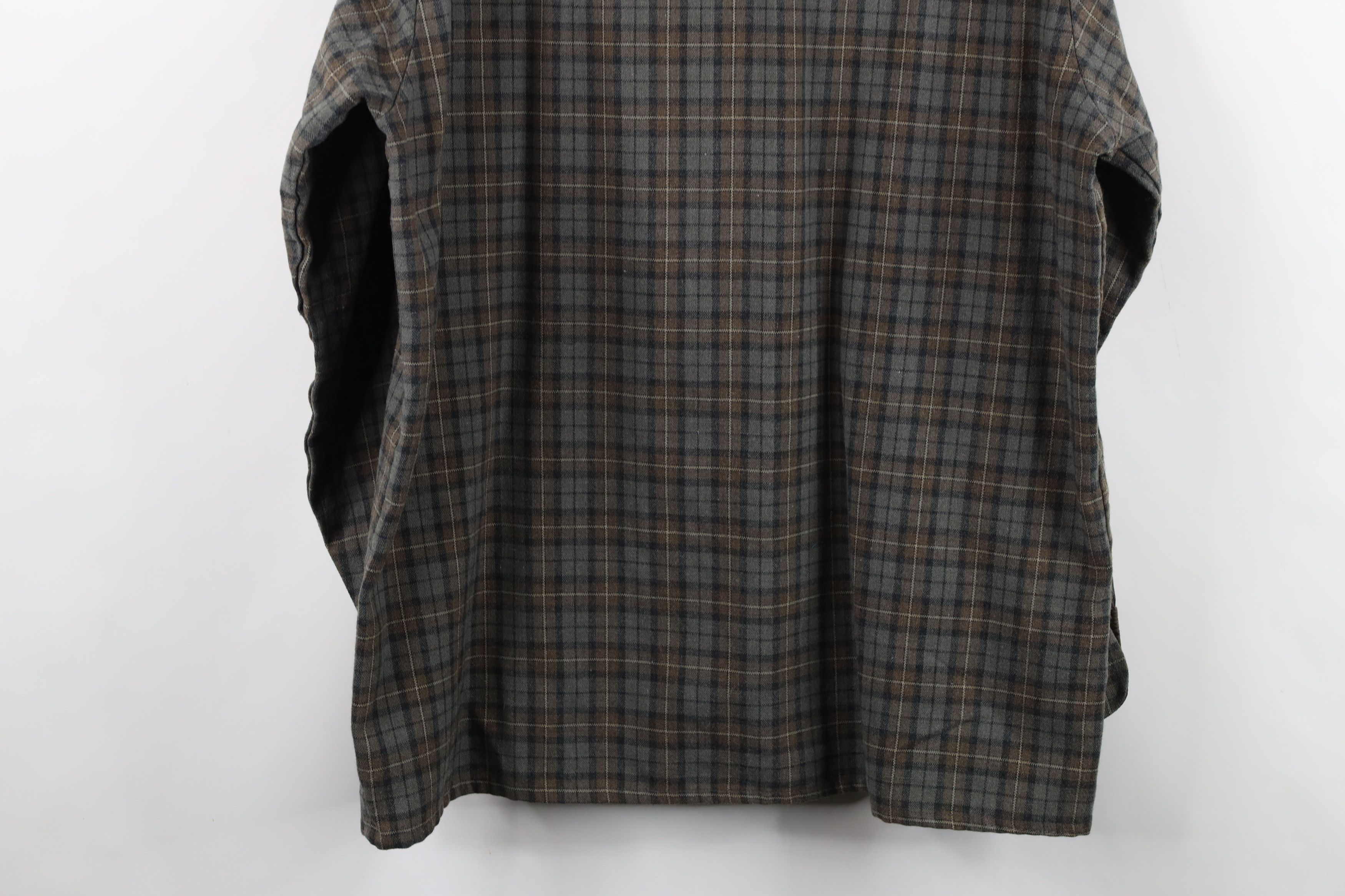 Vintage Vintage 90s Streetwear Knit Collared Button Down Shirt Plaid Size US XL / EU 56 / 4 - 13 Thumbnail