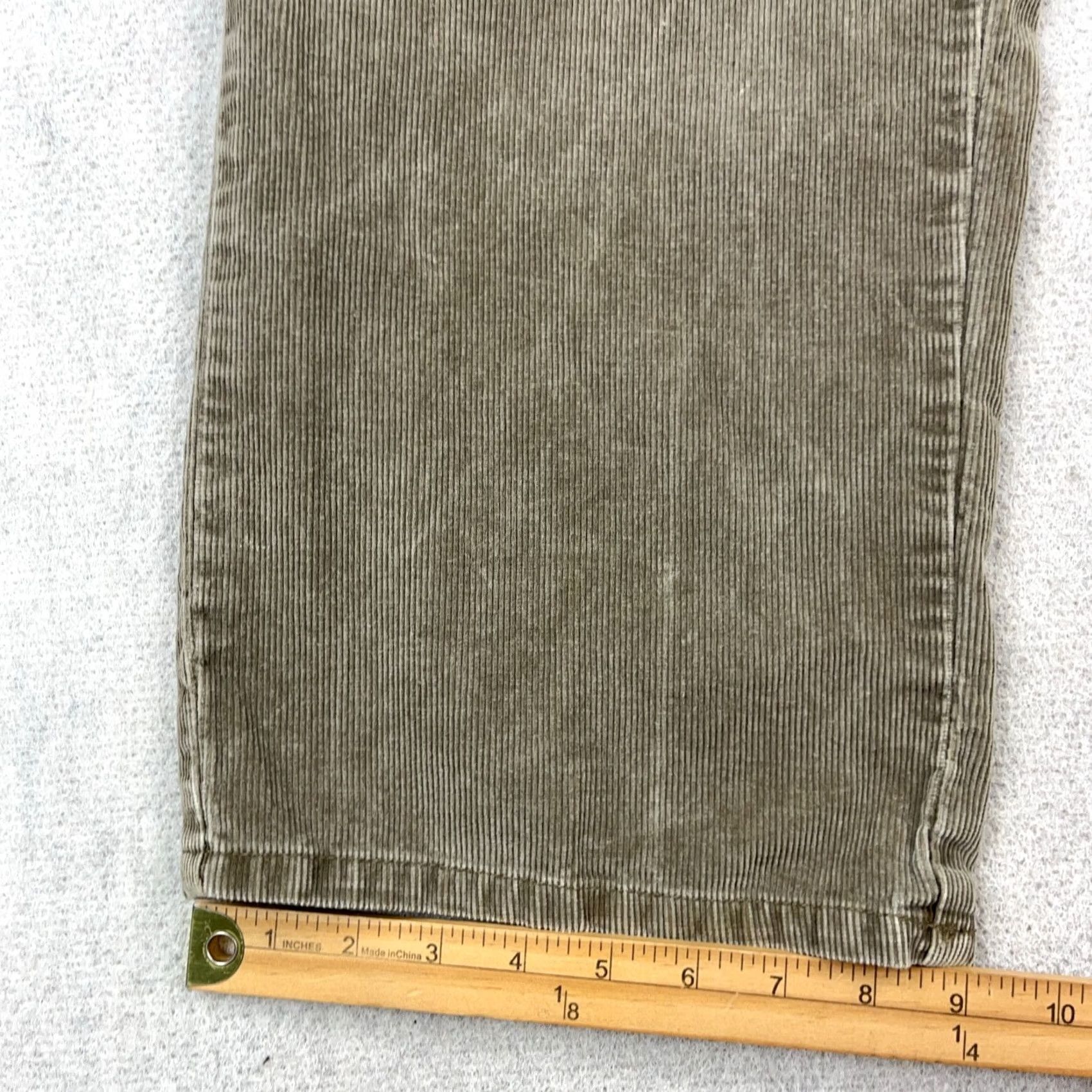Tommy Hilfiger VINTAGE Chaps Ralph Lauren Pants Men 34x30 Olive Green Corduroy Carpenter Baggy Size US 34 / EU 50 - 6 Thumbnail