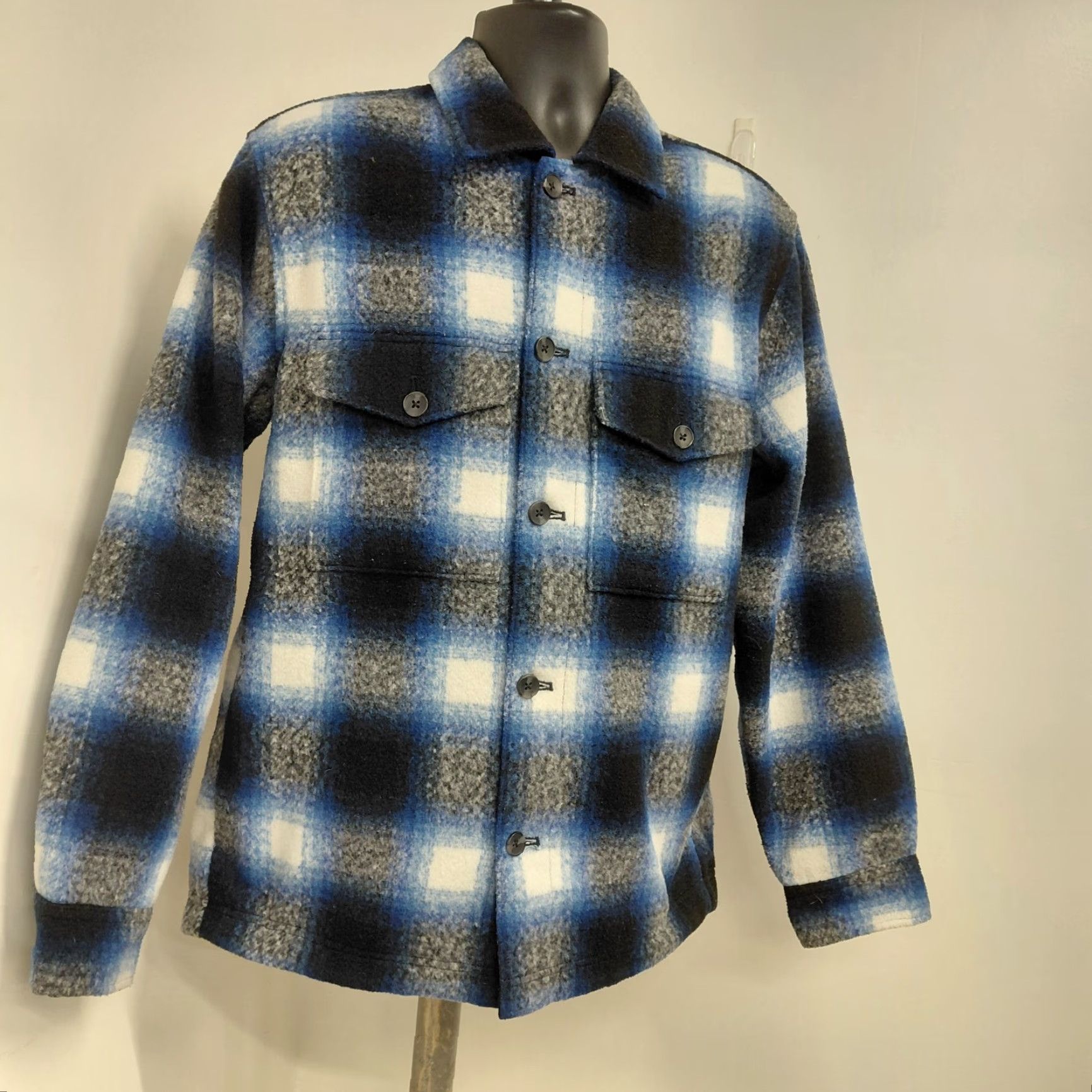 Old Navy Old Navy Shacket Shirt Men Large Blue/Black Plaid Long Sleeve Flannel, Casual, Workwear, Pockets, Mid-Length Jacket/Coat, Regular Fit Size US L / EU 52-54 / 3 - 3 Thumbnail