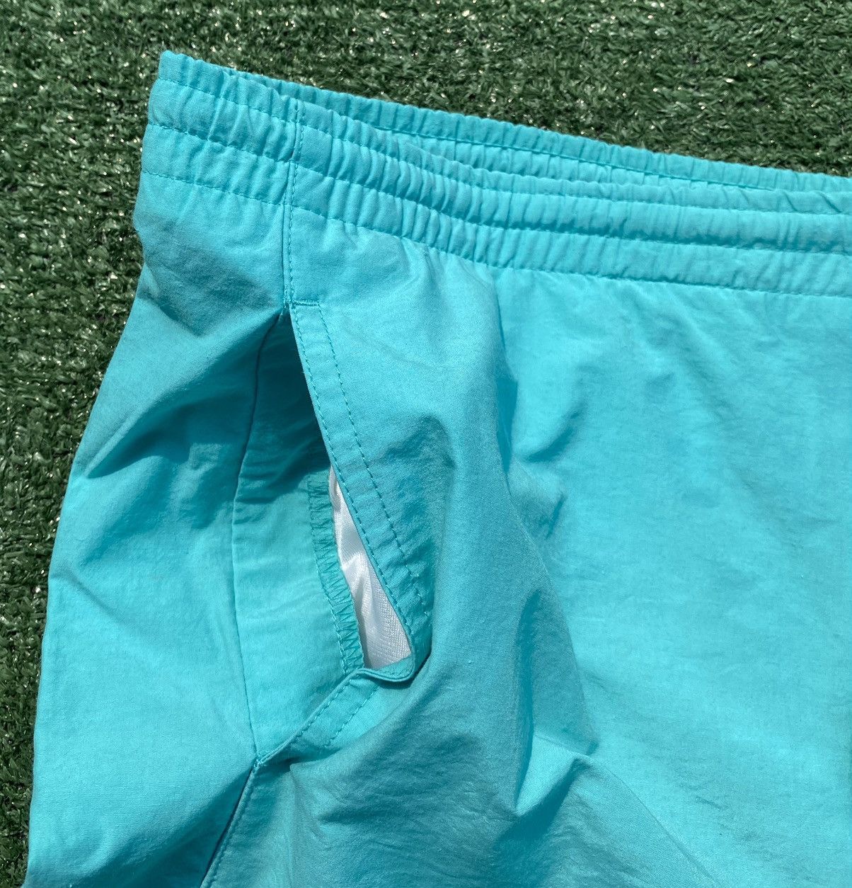 Lacoste Vintage 90’s Izod Lacoste Aqua Blue Lined Swim Trunk Shorts Size US 40 / EU 56 - 3 Thumbnail