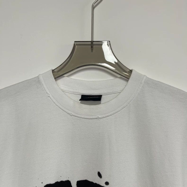 Balenciaga Balenciaga White Letter Splash Ink Short Sleeve Code S Size US S / EU 44-46 / 1 - 4 Thumbnail