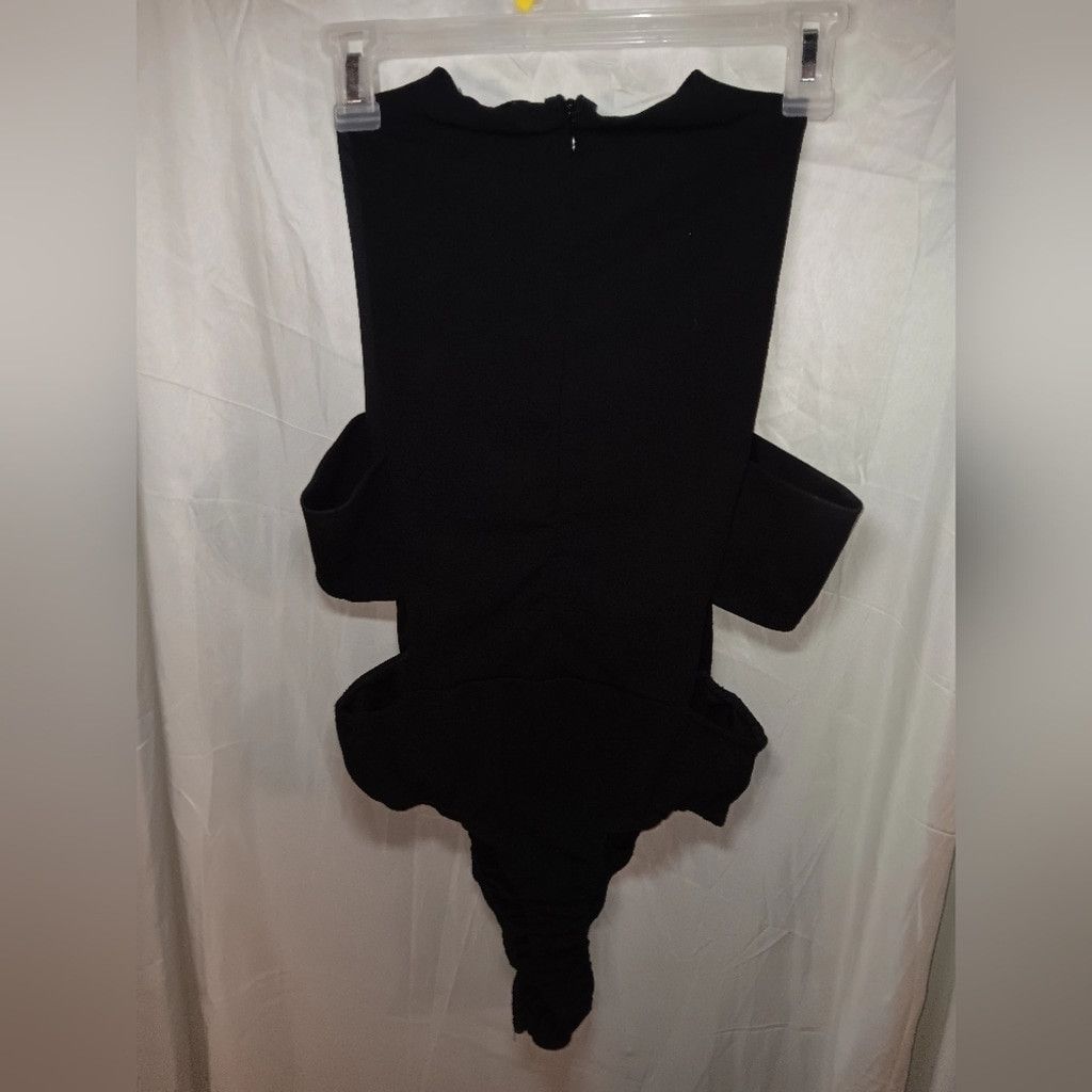 Missguided Missguided Black Bodysuit w/cut outs, very sexy, 8, NWOT Size M / US 6-8 / IT 42-44 - 1 Thumbnail