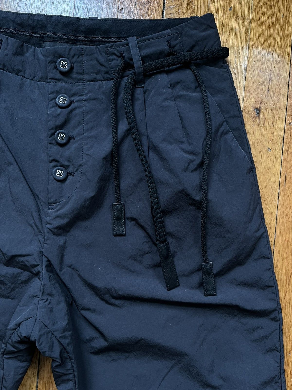 Craig Green Craig green black pleated insulated trousers Size US 30 / EU 46 - 2 Thumbnail