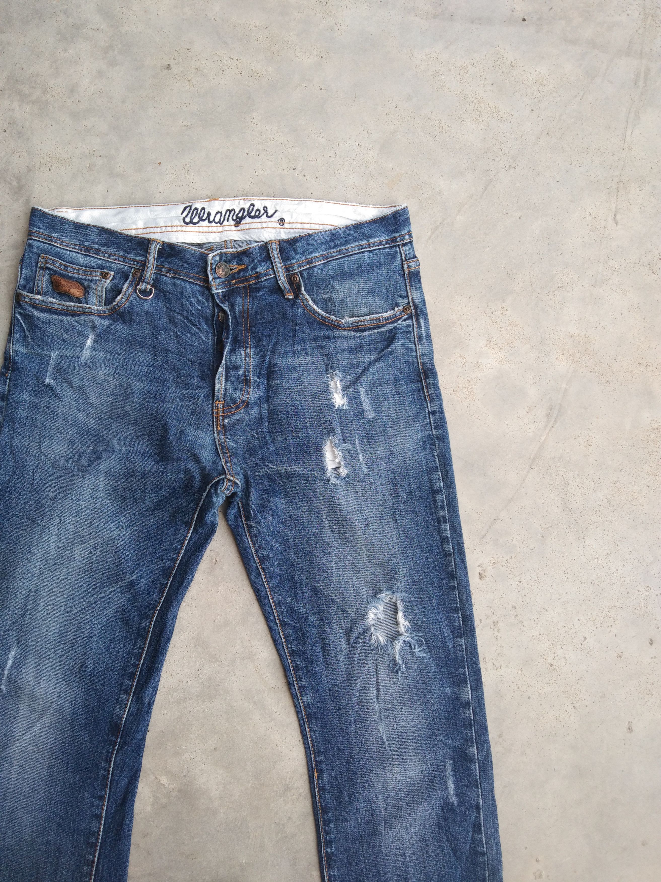 Wrangler Vintage Wrangler Distressed Jeans 33x32 Size US 33 - 4 Thumbnail