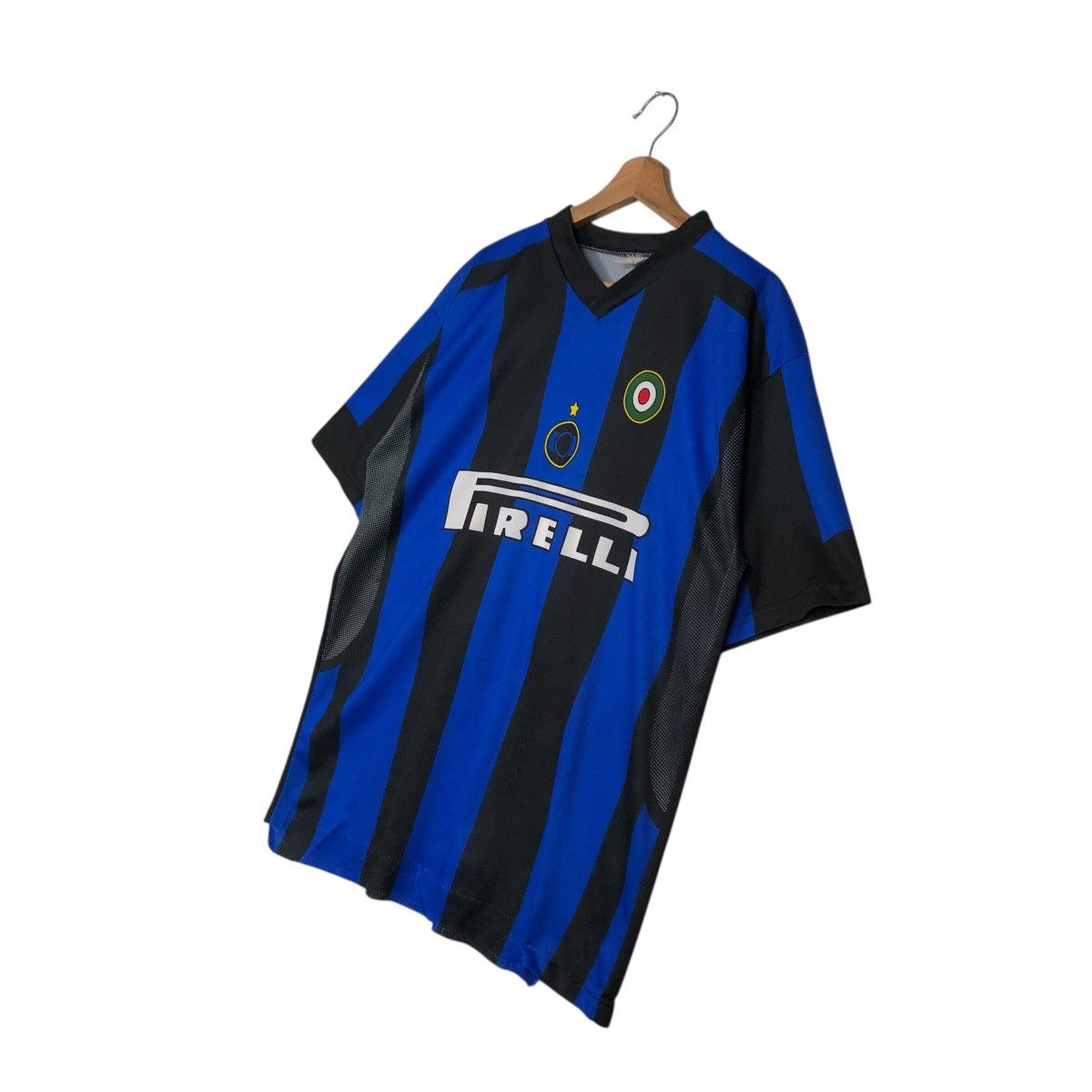 Vintage 📌Vintage Jersey Inter Milan Pirelli Adriano Big Logo Size US XL / EU 56 / 4 - 9 Thumbnail