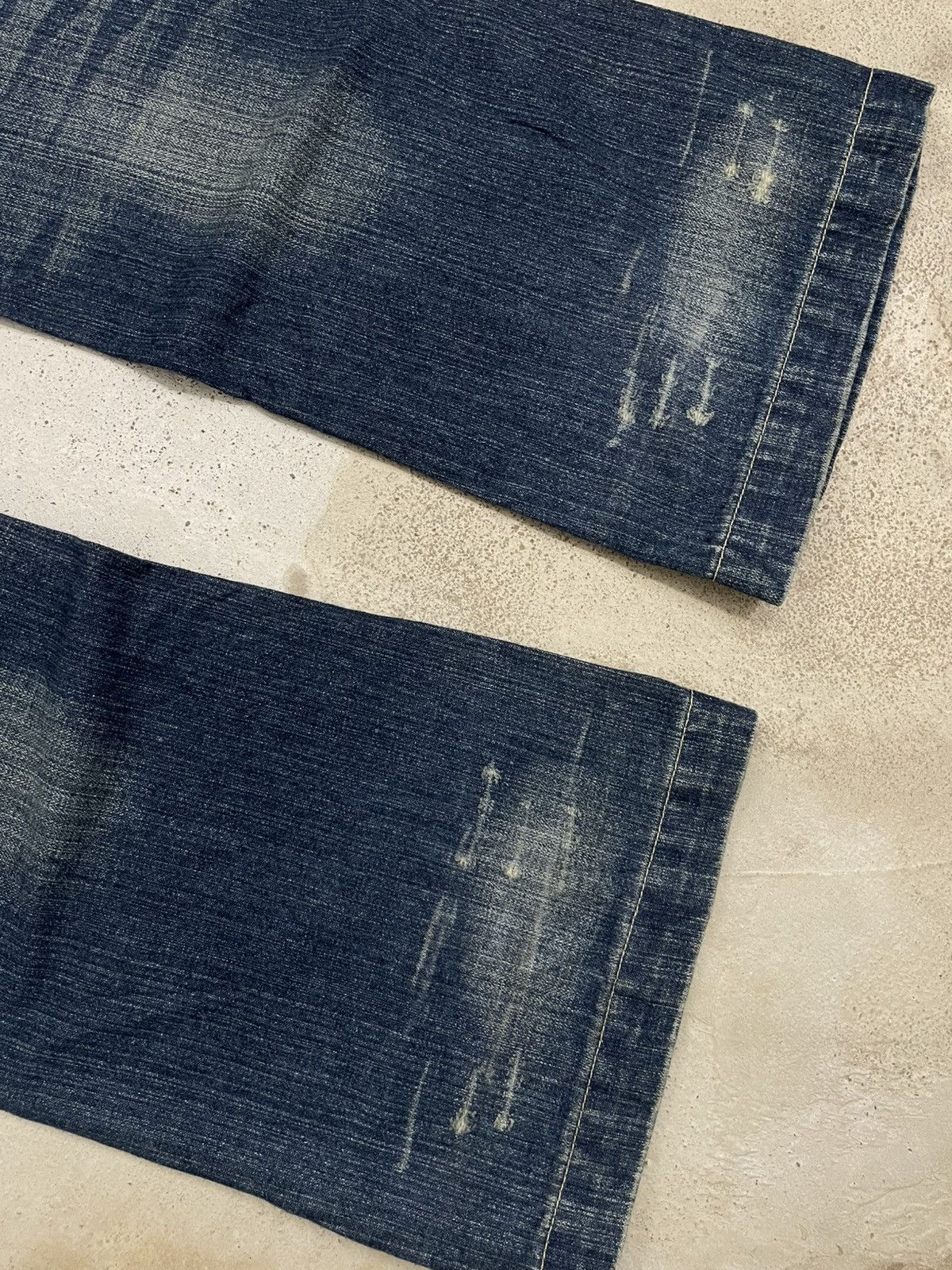 Le Grande Bleu (L.G.B.) Come Stai? Flare Whisker Distressed Japan Fashion Size US 30 / EU 46 - 16 Thumbnail