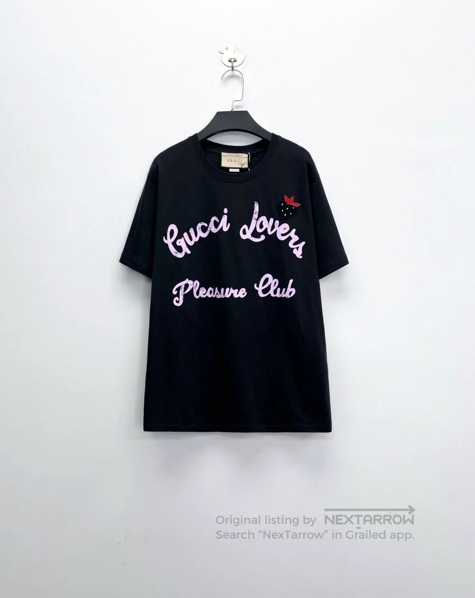 Gucci gucci black embroidered strawberry short sleeve. Size XXS / US 00 / IT 34 - 1 Thumbnail
