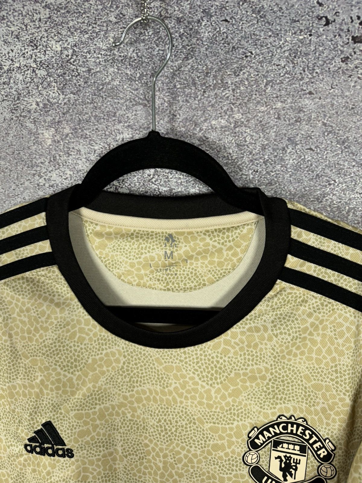 Vintage Vintage Manchester United 2019/20 Away Adidas Jersey Medium Size US M / EU 48-50 / 2 - 9 Thumbnail