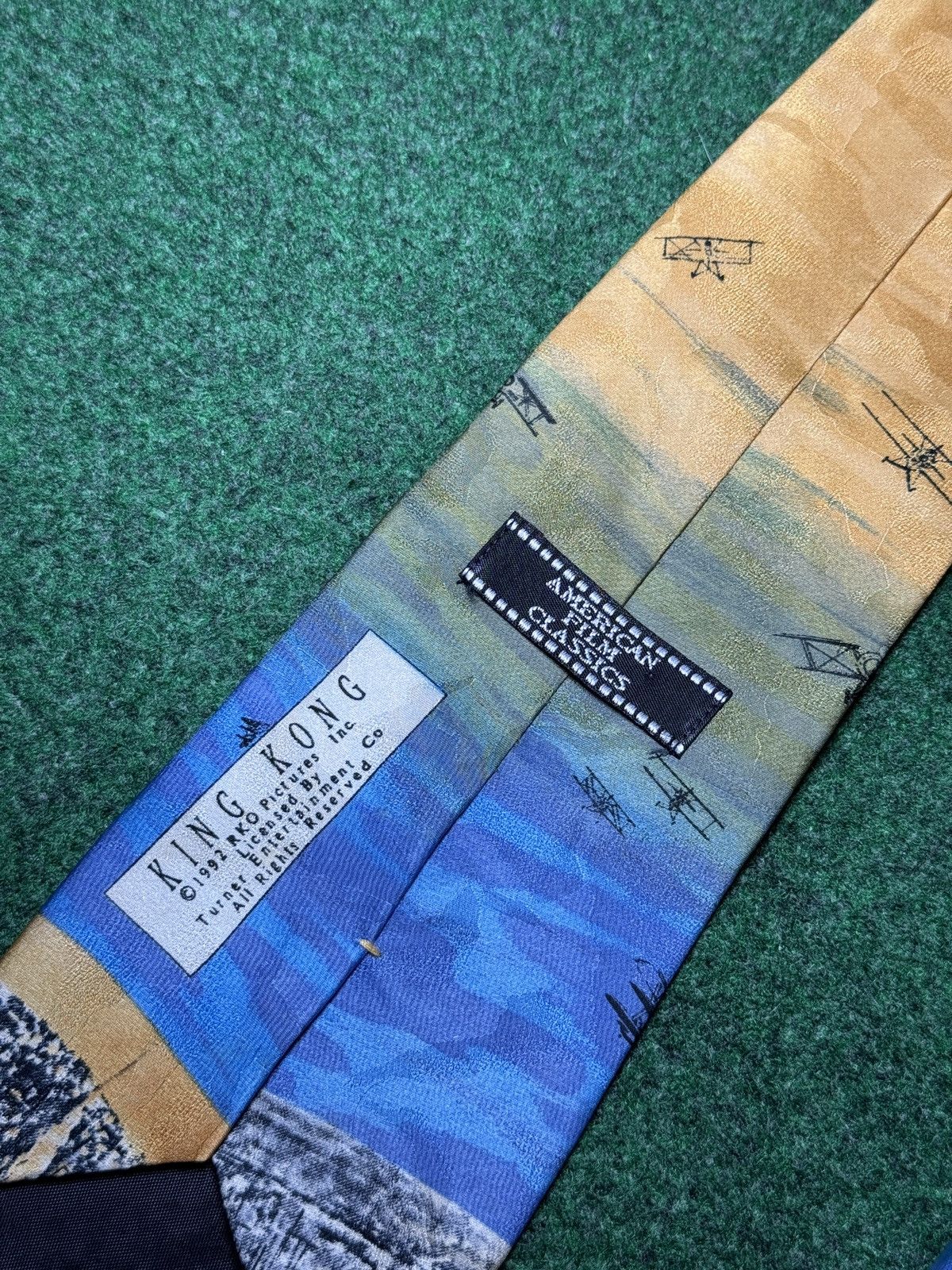 Vintage Vintage 90s American Film King Kong Movie Promo Neck Tie Size ONE SIZE - 3 Thumbnail