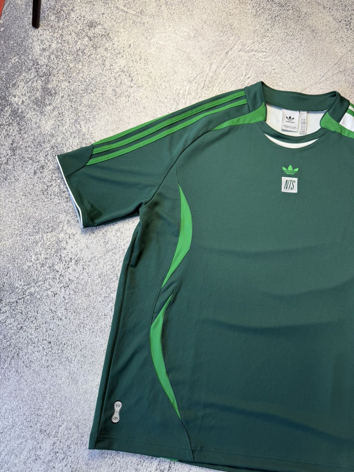 Adidas Adidas NTS Big logo Jersey Size US XL / EU 56 / 4 - 6 Thumbnail