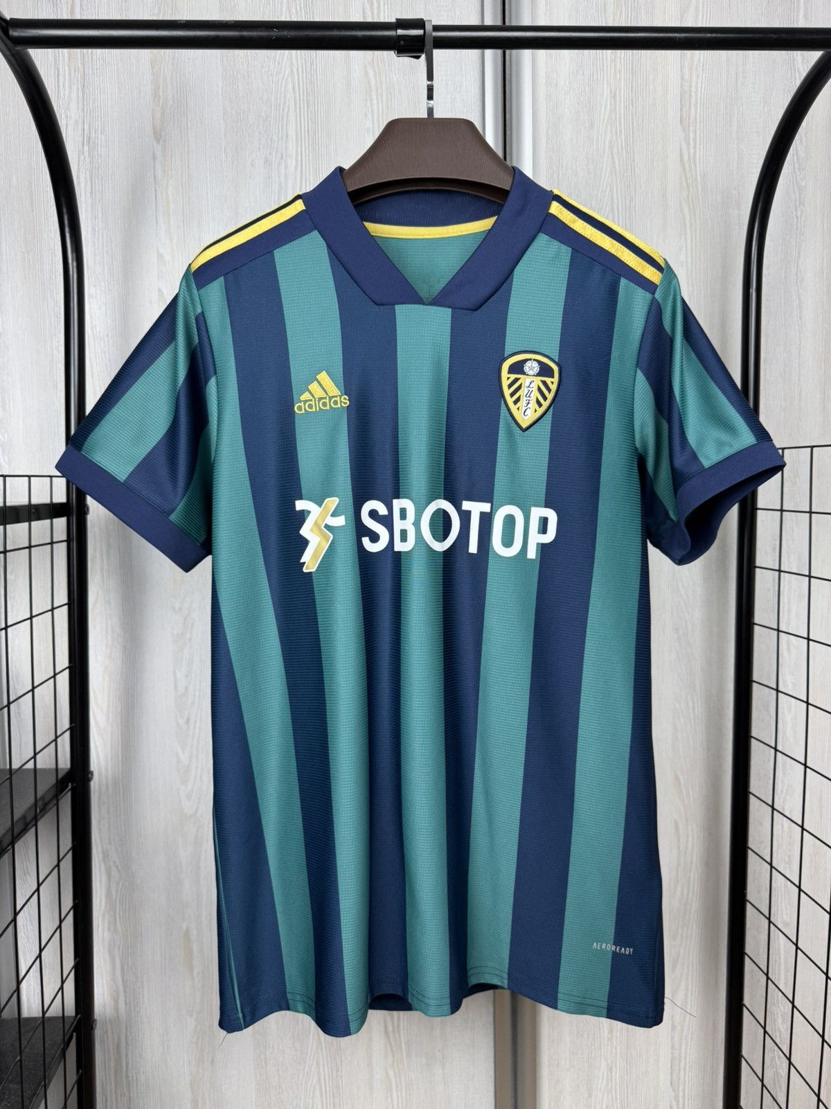 Adidas Adidas Leeds United 2020 2021 away soccer jersey football Size US L / EU 52-54 / 3 - 2 Thumbnail