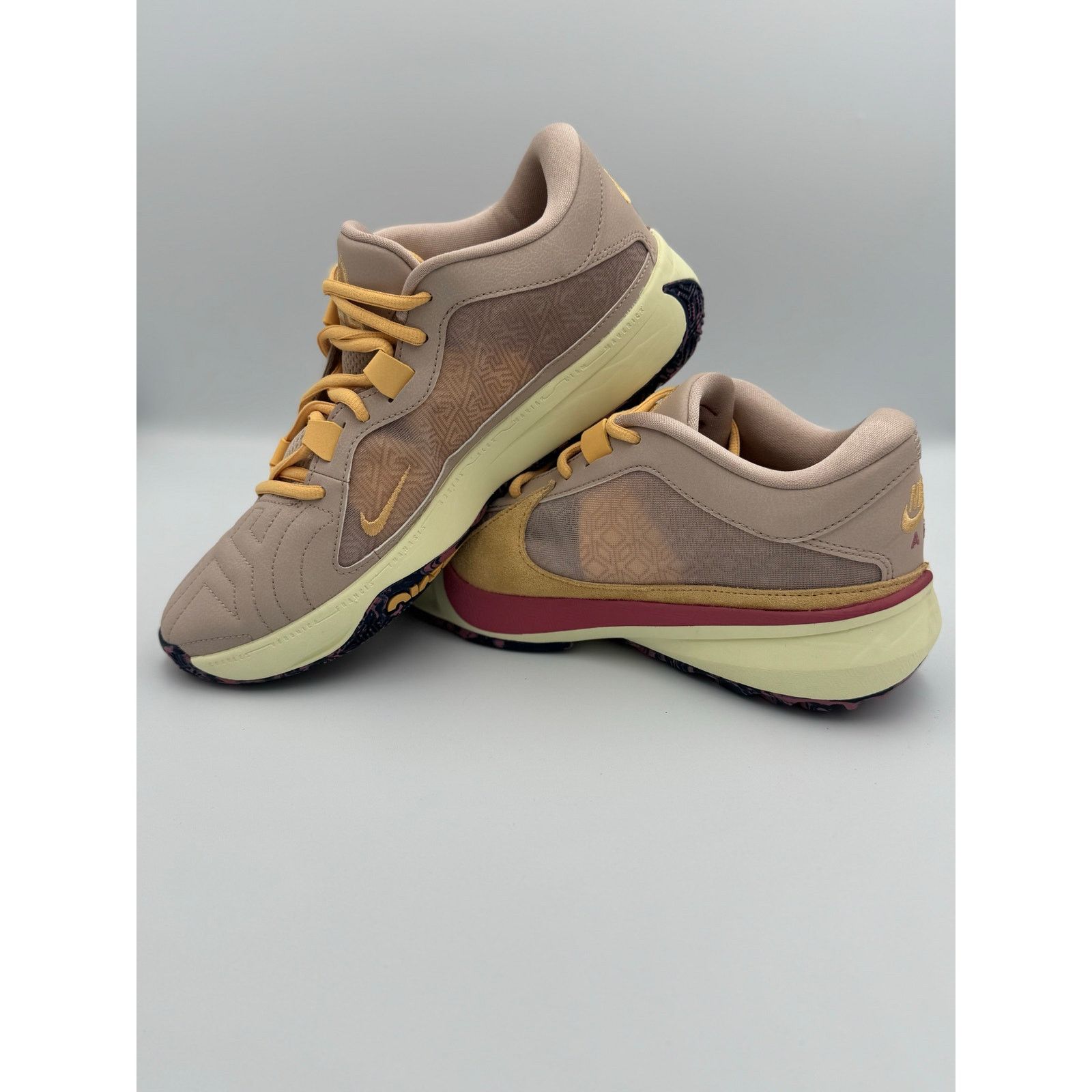 Nike Nike Zoom Freak 5 Fossil Stone Mens Basketball DX4985-200 Size ONE SIZE - 1 Thumbnail