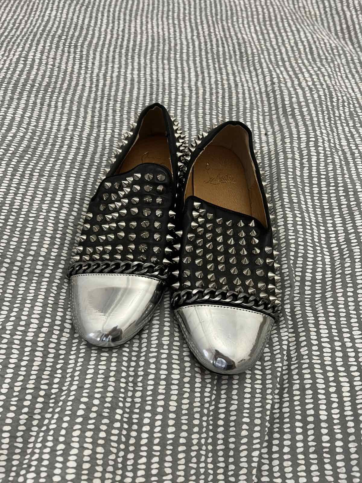 Christian Louboutin Christian Louboutin Black Spike Leather Slippers Sz 39 Size US 9 / IT 39 - 2 Thumbnail