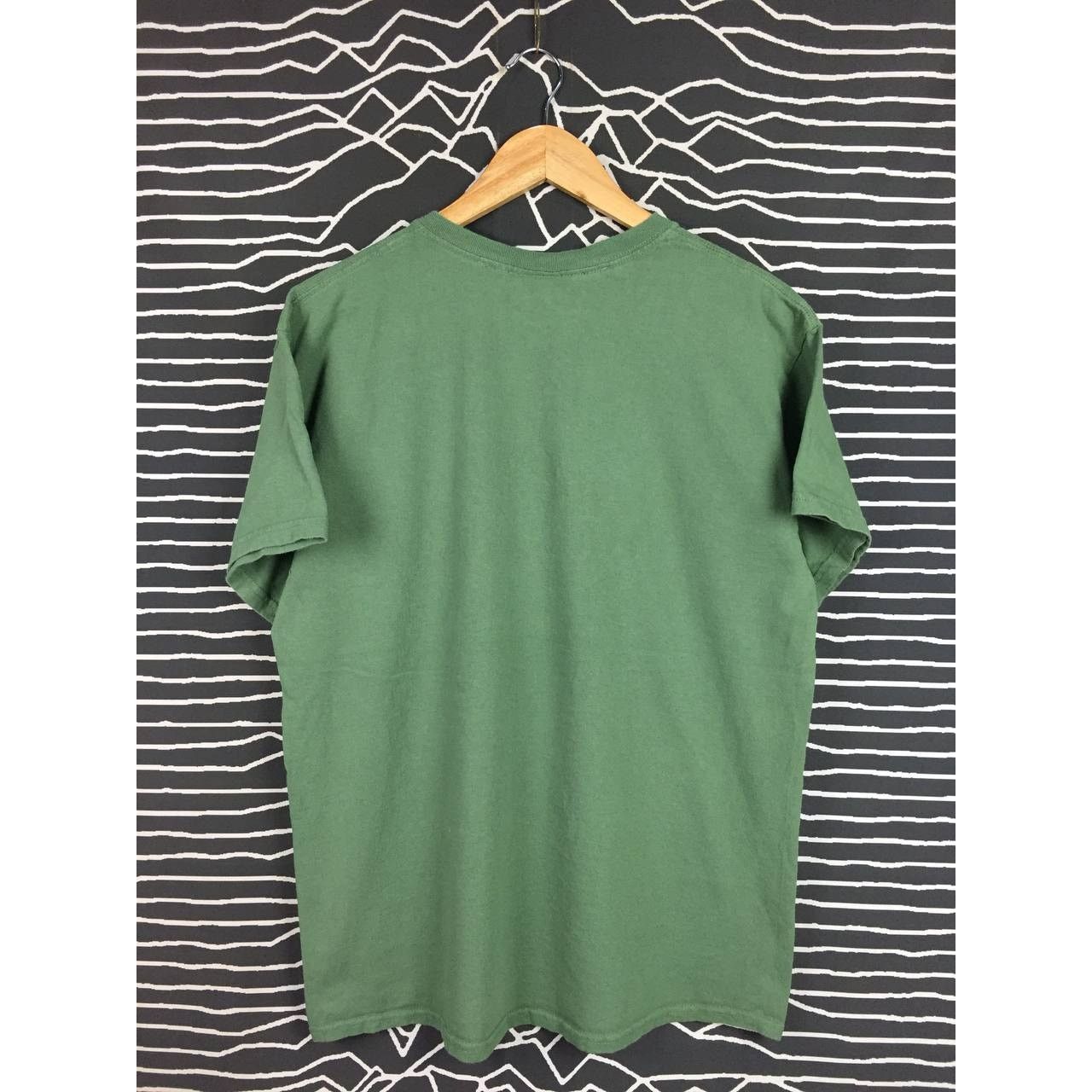Vintage MV Sport Lake Chelan Washington Majestic Views Since 02 Tee Size US L / EU 52-54 / 3 - 6 Thumbnail