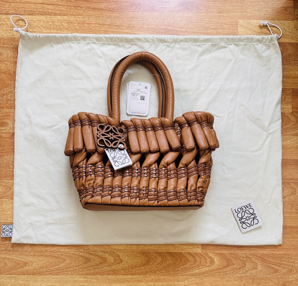 Loewe Small Tubular Basket in nappa lambskin Size ONE SIZE - 1 Thumbnail