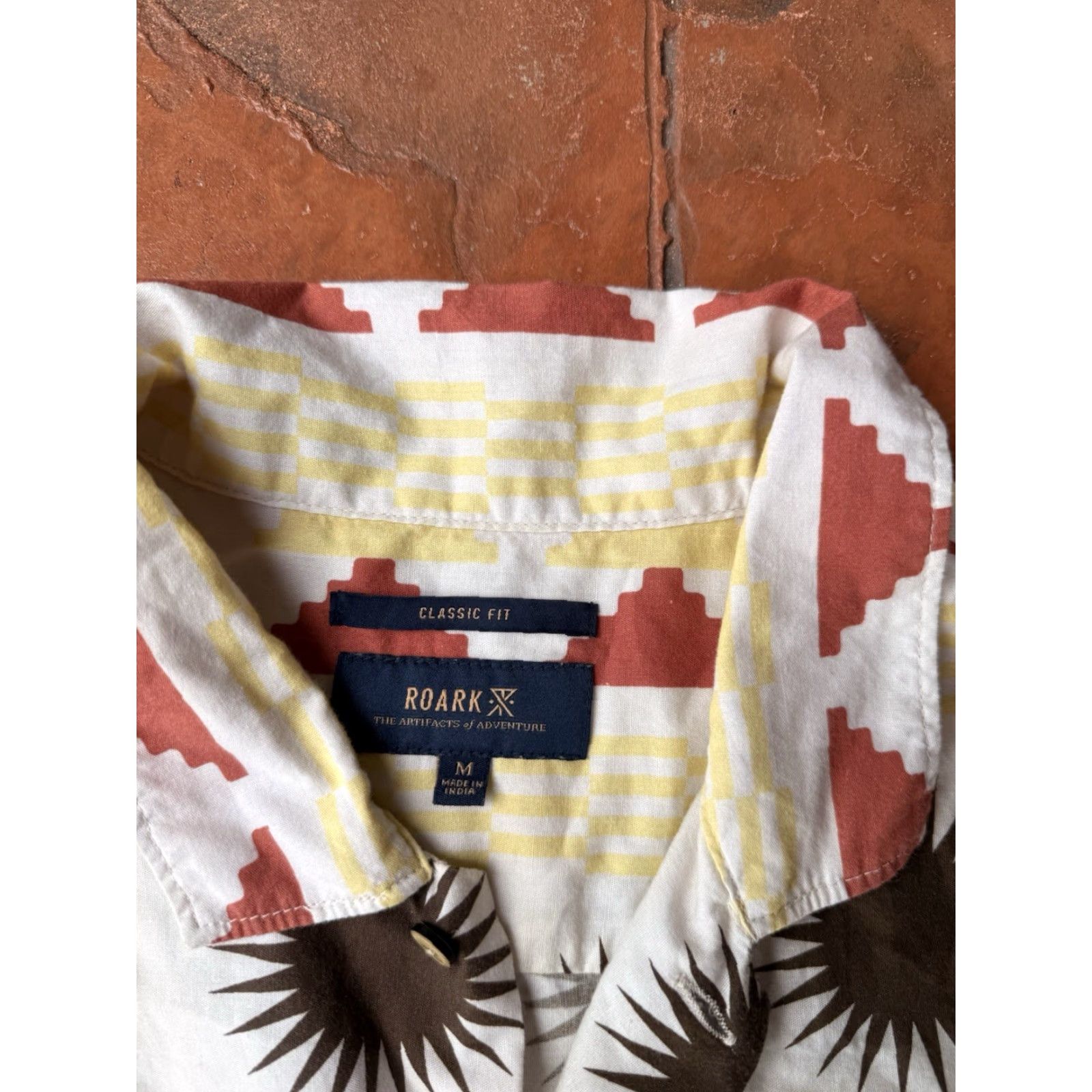 Roark Roark Gonzo Short Sleeve Button Shirt Mens Medium Almond Paste Multicolor Hawaiian Graphic Print Travel Casual Button-Up Collared Spread Size US M / EU 48-50 / 2 - 2 Thumbnail