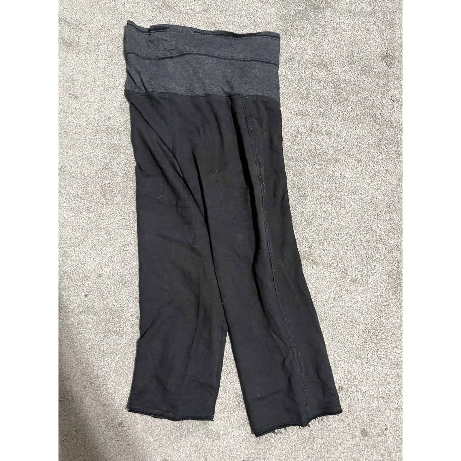 American Eagle Outfitters American Eagle Capri Leggings Women's 2XS Black Low Rise Pull On Stretch Desk? Size 24" / US 00 / IT 34 - 3 Thumbnail
