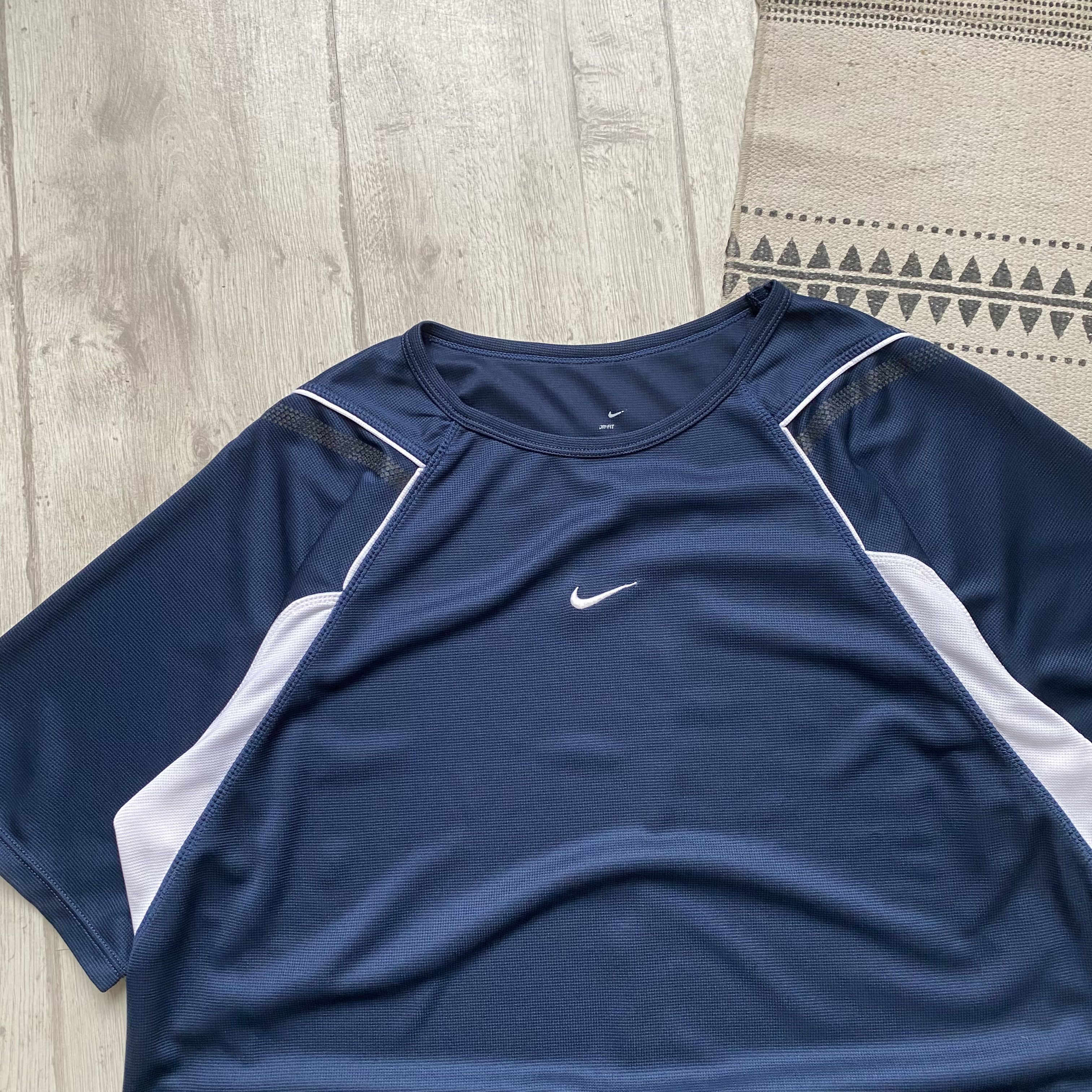 Nike Vintage 90s Nike center logo Tee jersey Drill Shox Tn Size US S / EU 44-46 / 1 - 2 Thumbnail