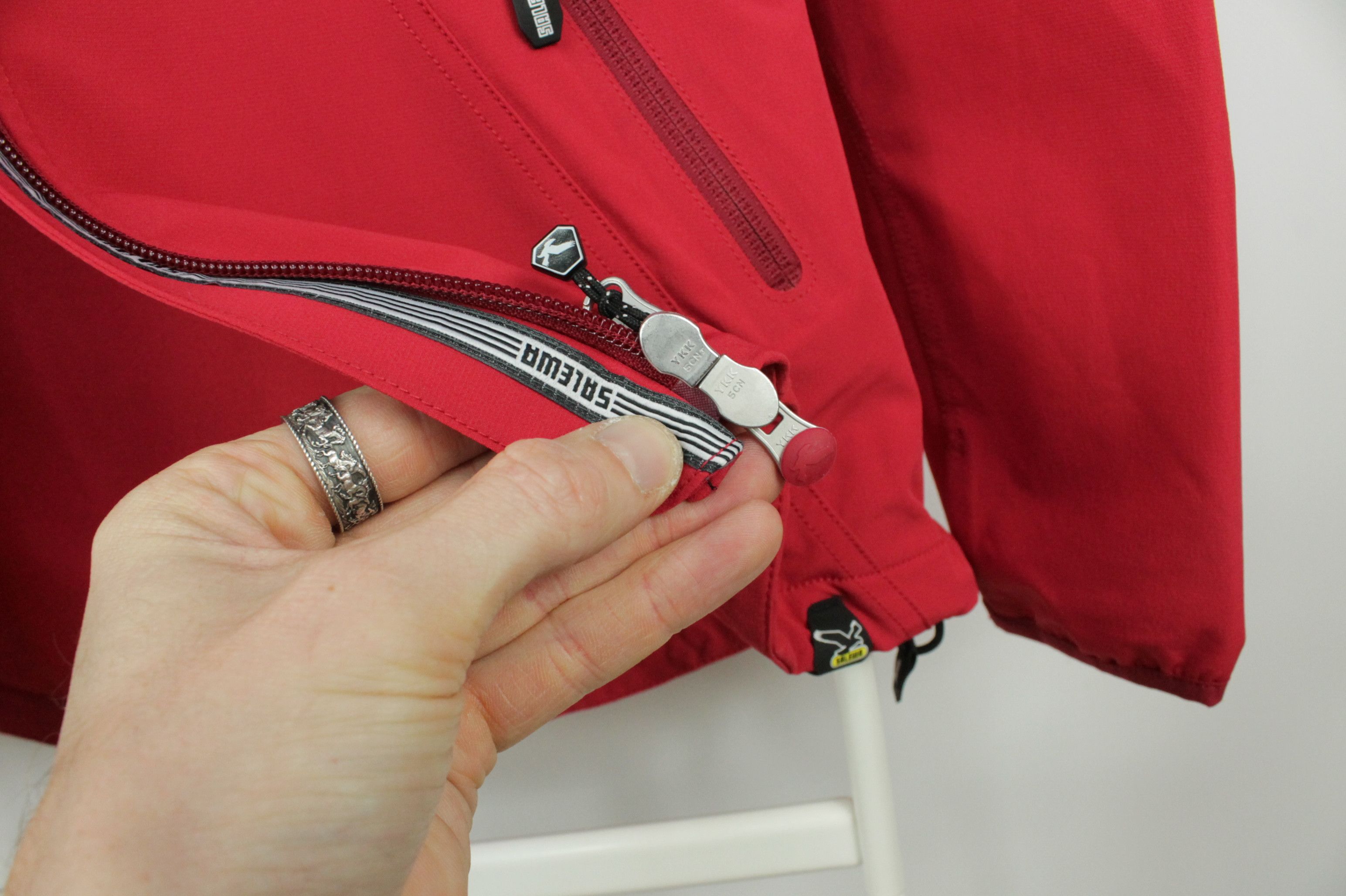 SALEWA Salewa Alpine Extreme Red Softshell 150 year Jacket Size S / US 4 / IT 40 - 12 Thumbnail