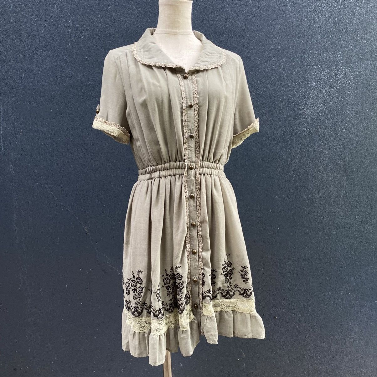 Japanese Brand axes femme Vintage Light Green Embroidered Lace Dress Size M / US 6-8 / IT 42-44 - 5 Thumbnail