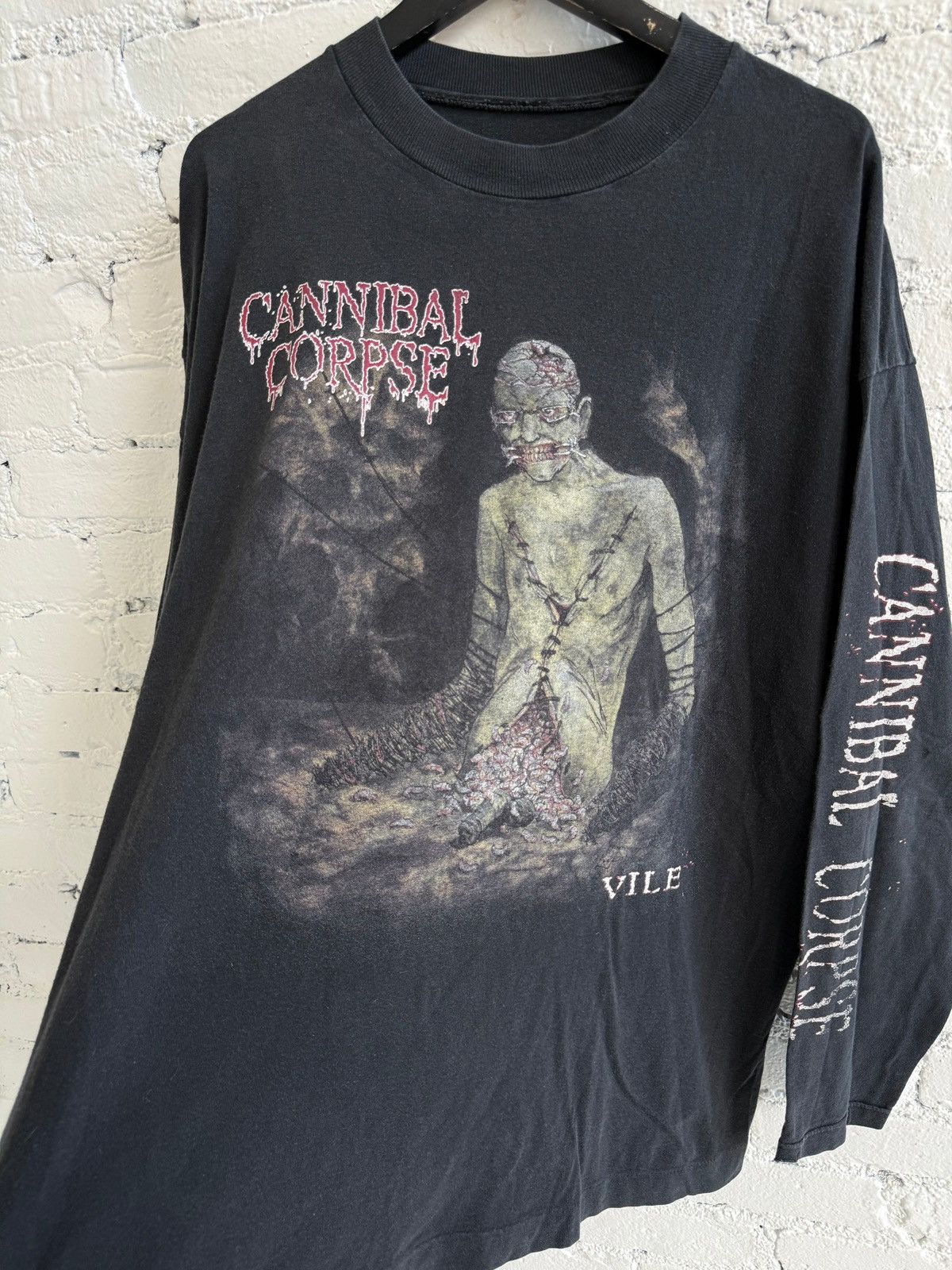Vintage 1996 CANNIBAL CORPSE ‘VILE’ L/S TEE Size US XL / EU 56 / 4 - 4 Thumbnail