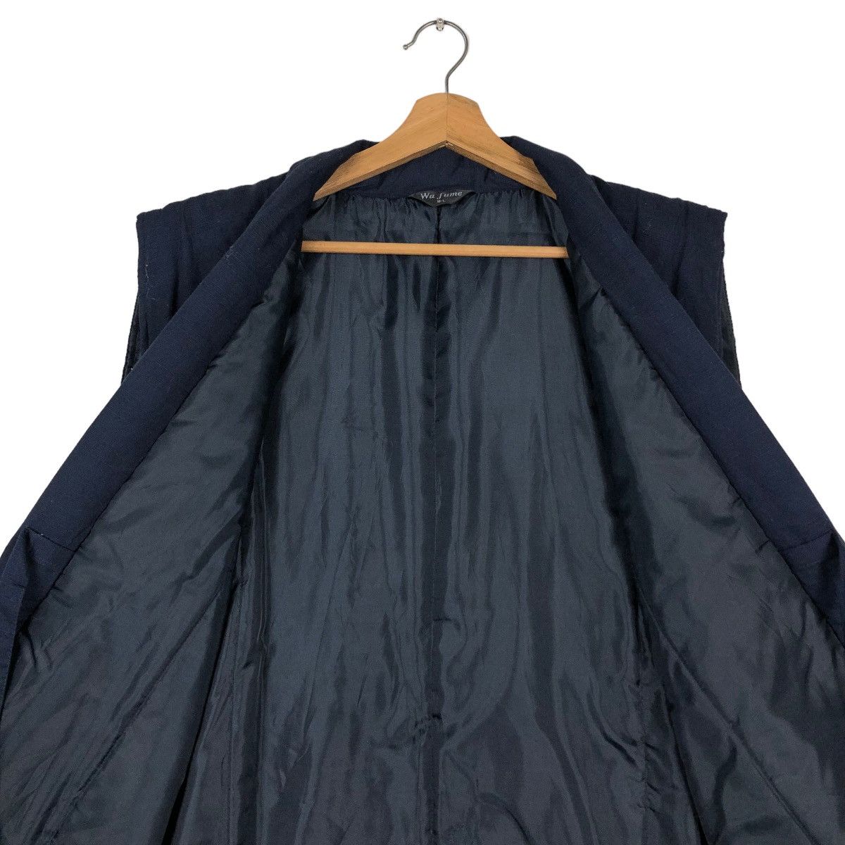 Japanese Brand 📌VINTAGE WA FUME VEST SLEEVE LESS FISH KOIL BIG LOGO Size US L / EU 52-54 / 3 - 6 Thumbnail
