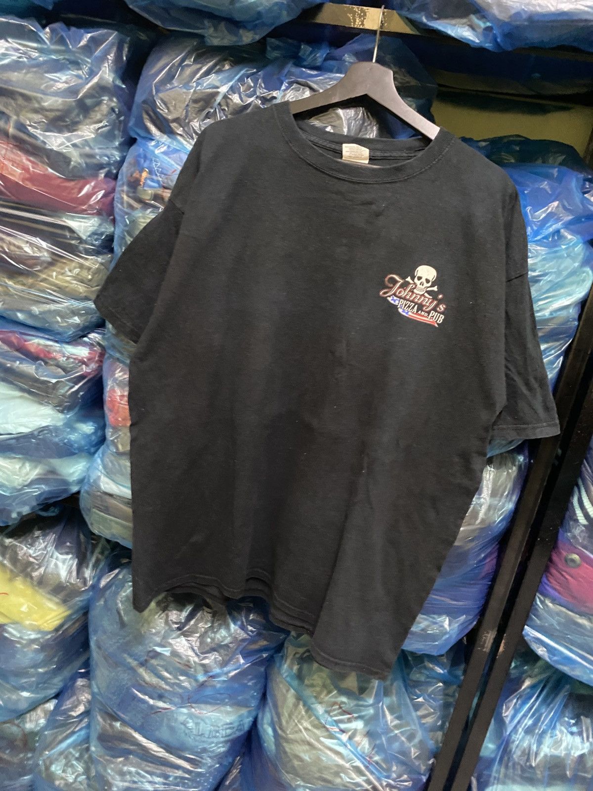 Other VINTAGE JOHNNY PIZZA AND PUB TSHIRT Size US XL / EU 56 / 4 - 3 Thumbnail