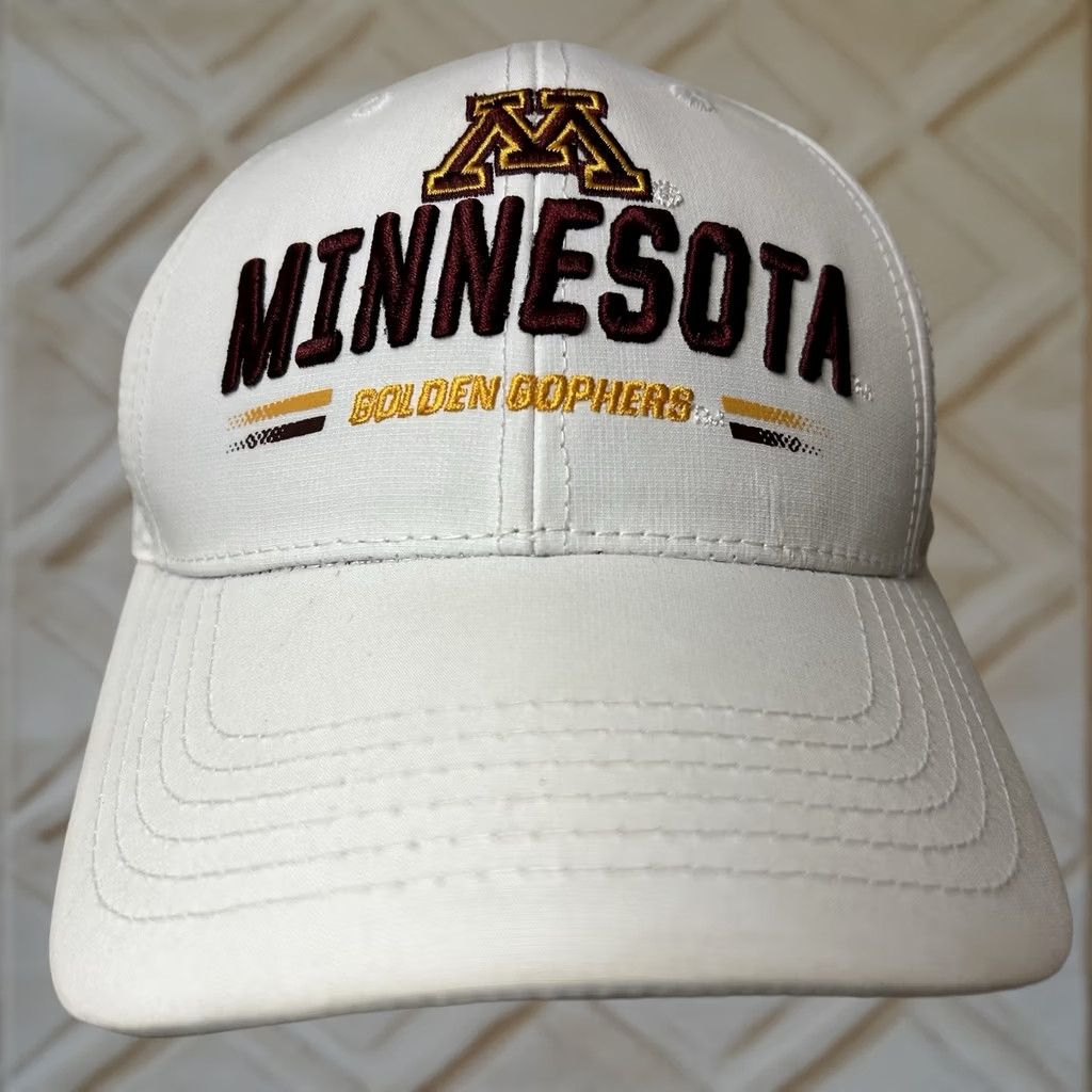 Vintage VINTAGE Minnesota Golden Gophers Snapback Hat Cap Top Of The World Embroidered Size US M / EU 48-50 / 2 - 1 Thumbnail